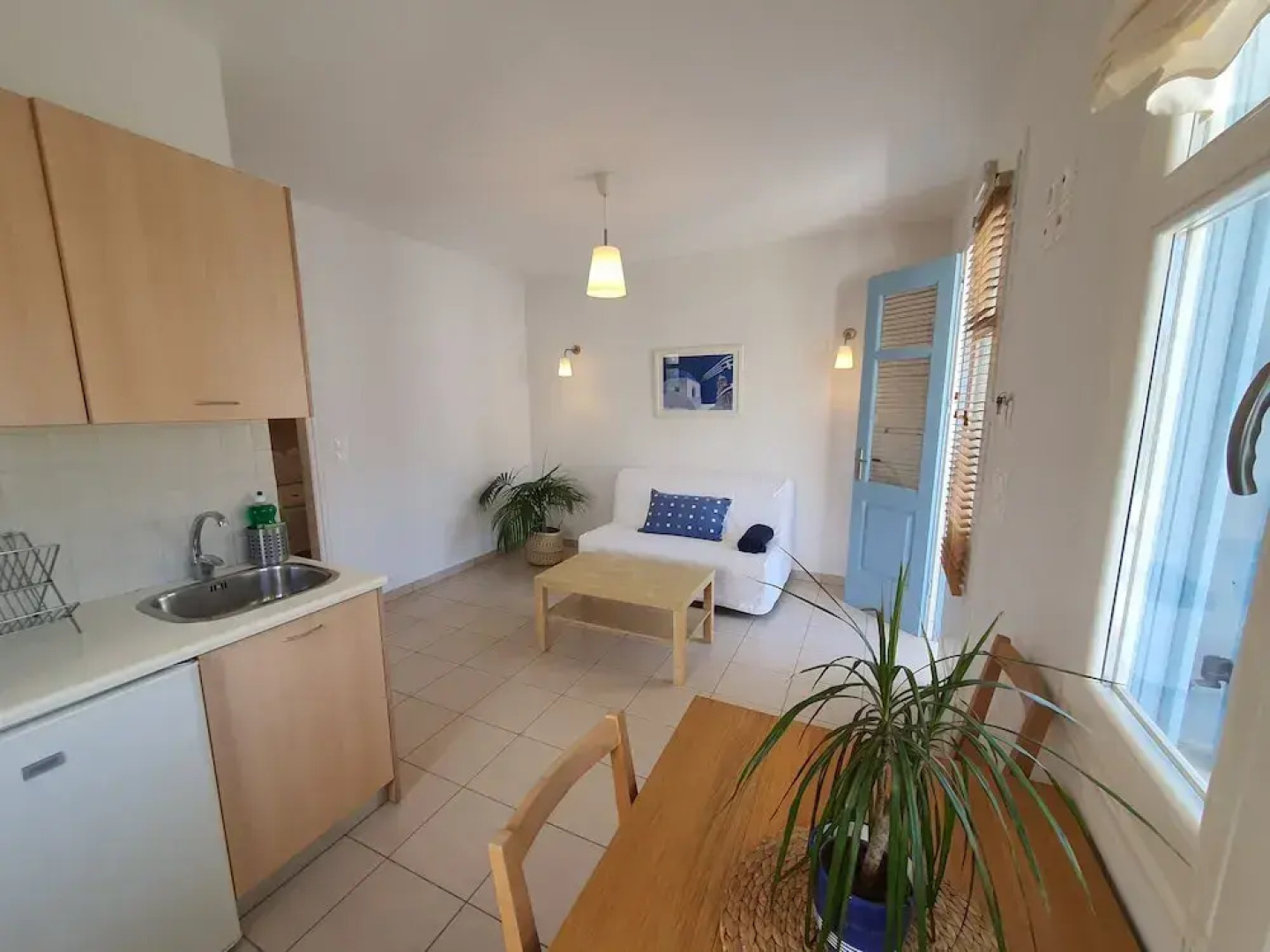 Karaoulanis apartments