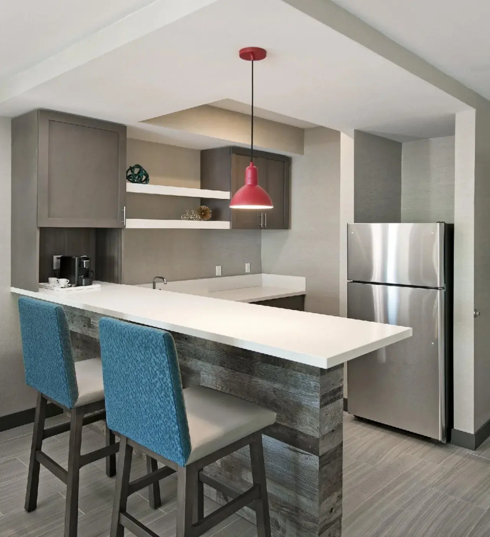 Inn at the Pier Pismo Beach, Curio Collection by Hilton