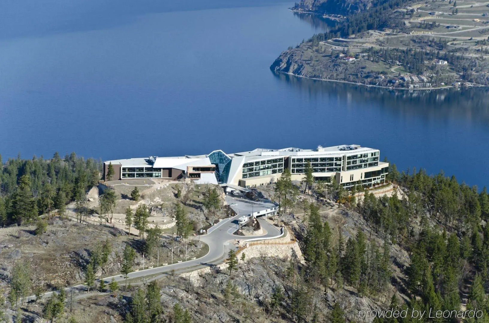 Sparkling Hill Resort