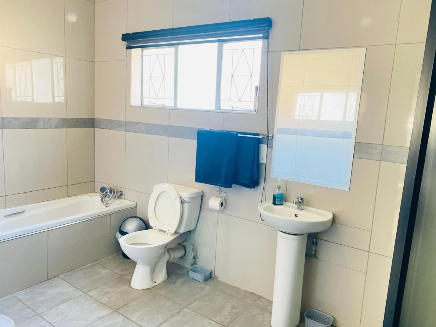 President Guest Lodge