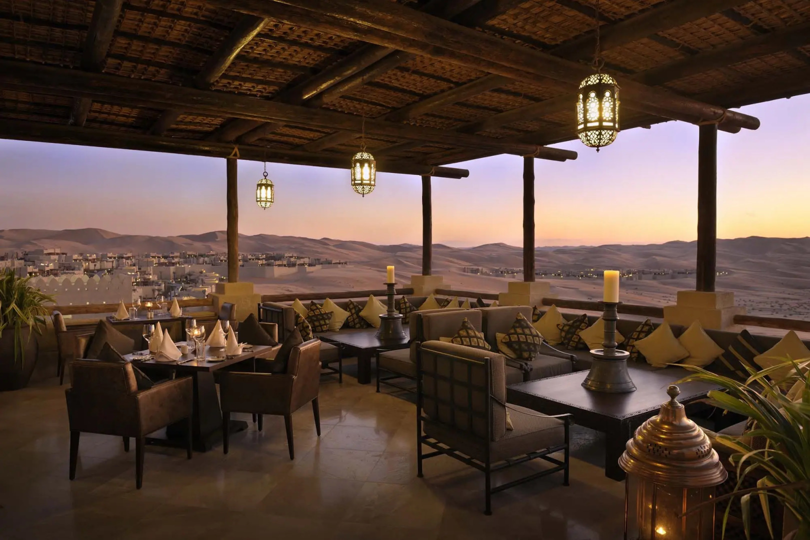 Qasr Al Sarab Desert Resort by Anantara