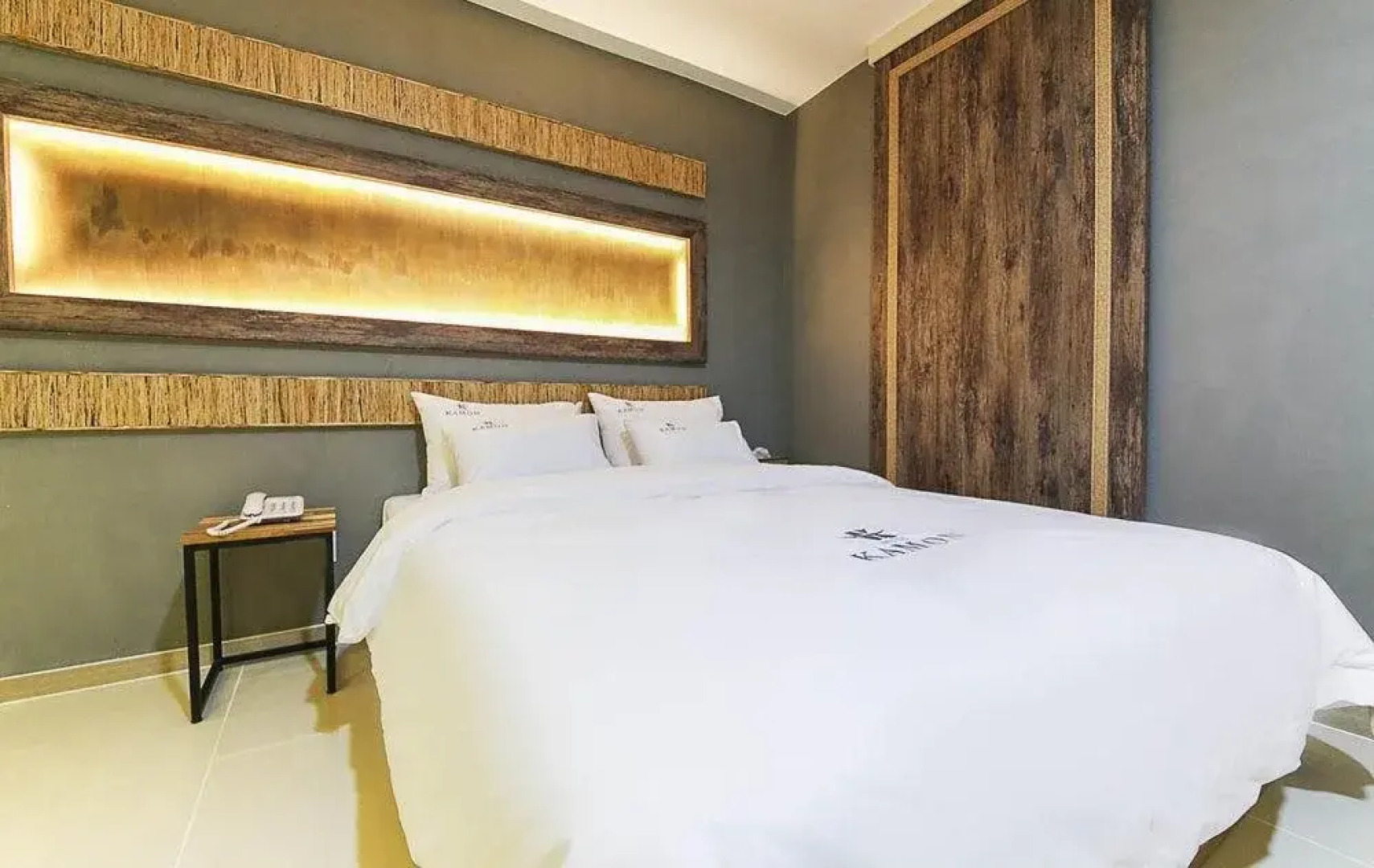 Seocheon Hotel Kamon