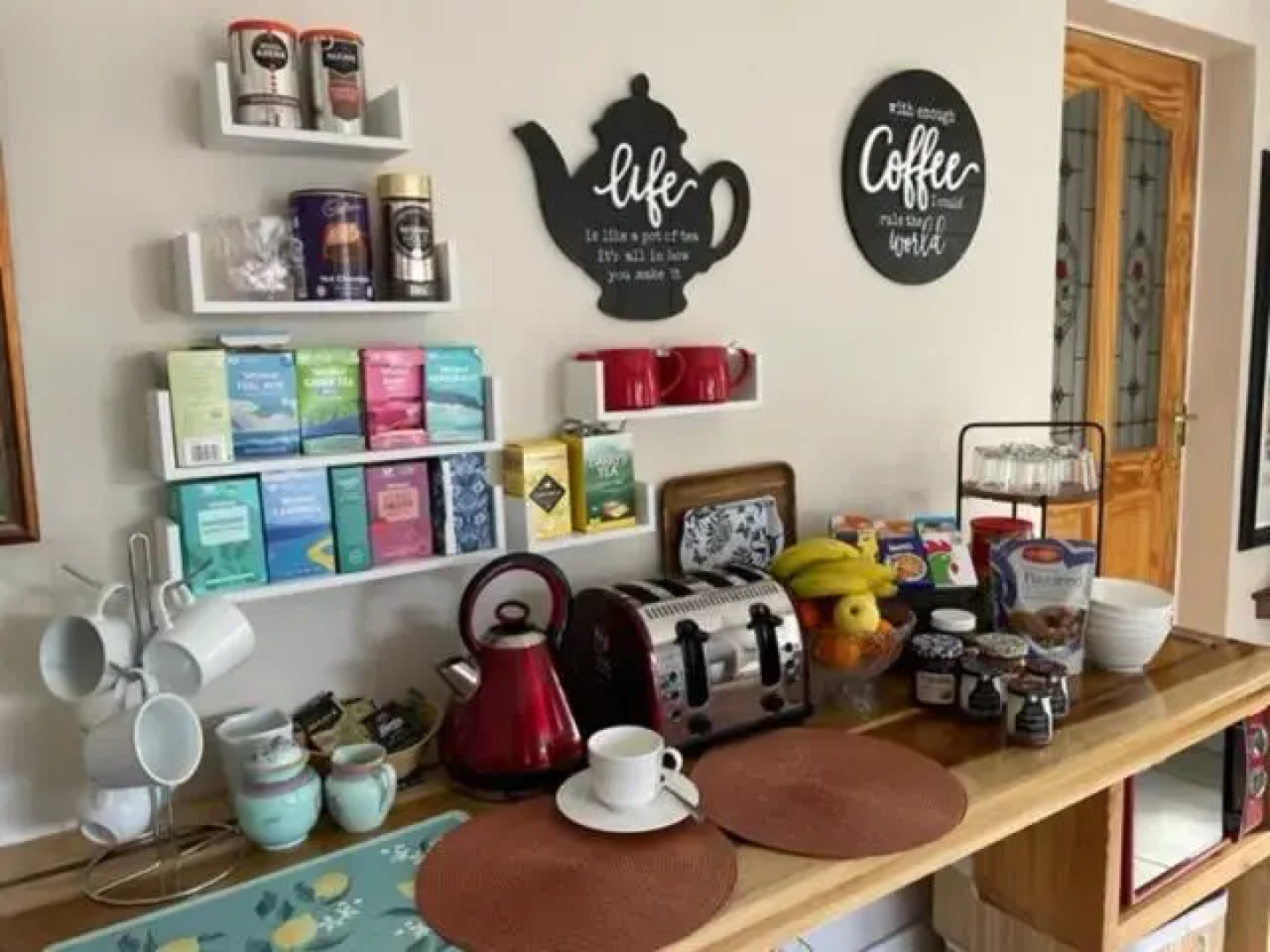 Tess's Guest House R95K6N1 This Property is unsuitable for children under 12 years old