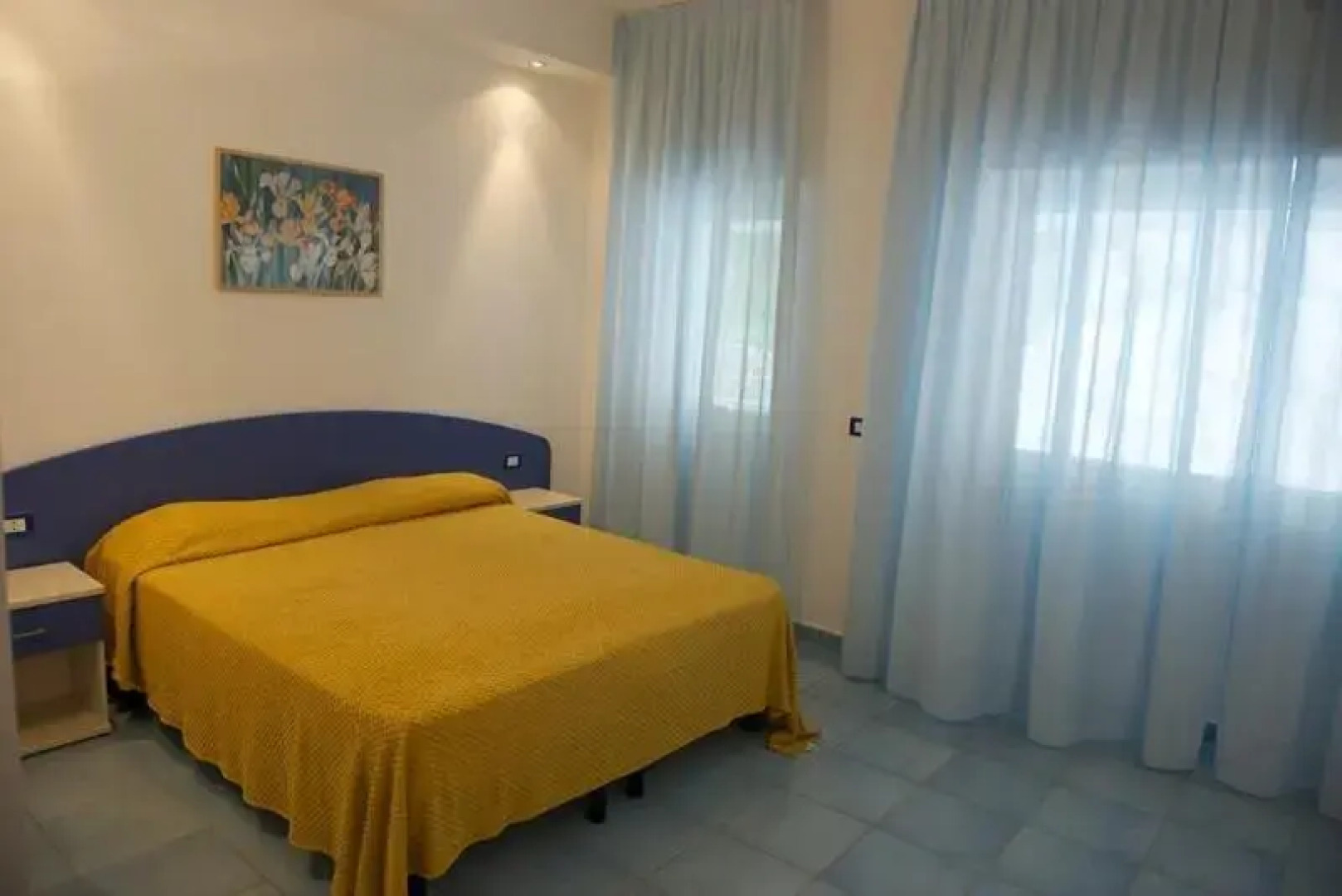 Santa Tecla Apartments