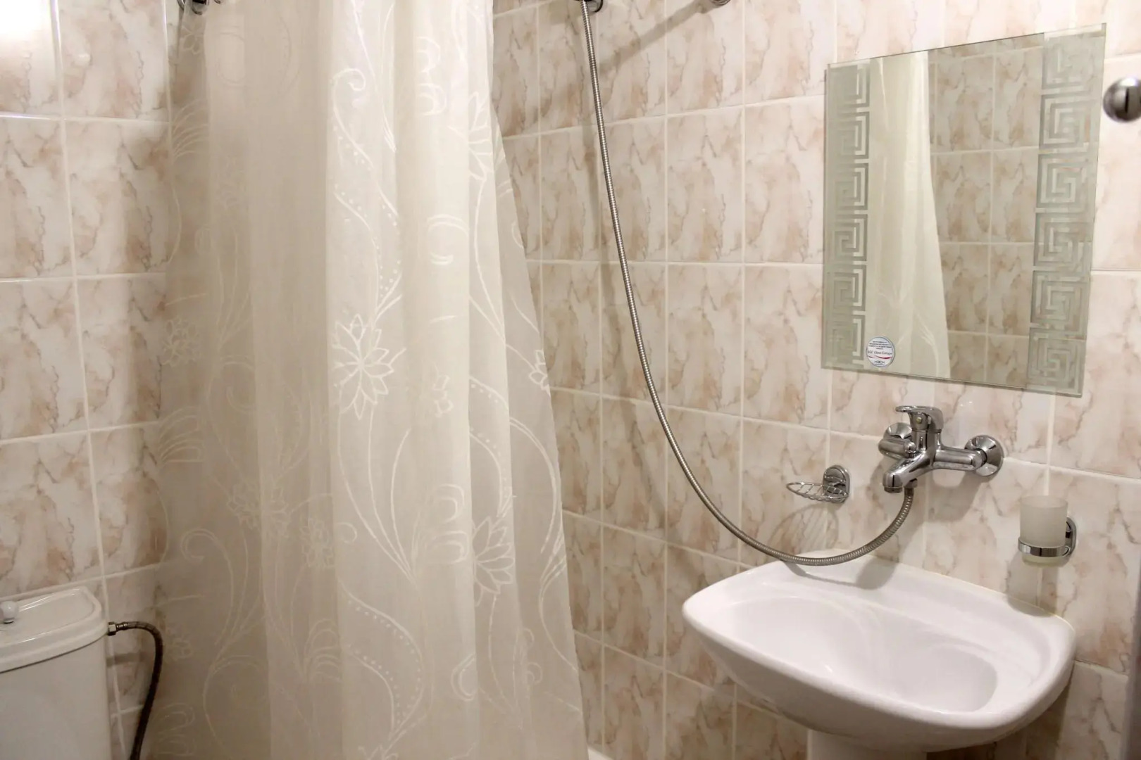 Виктория (Адлер)