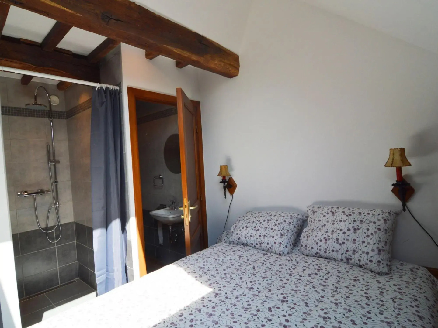 Spacious Ardennes Getaway