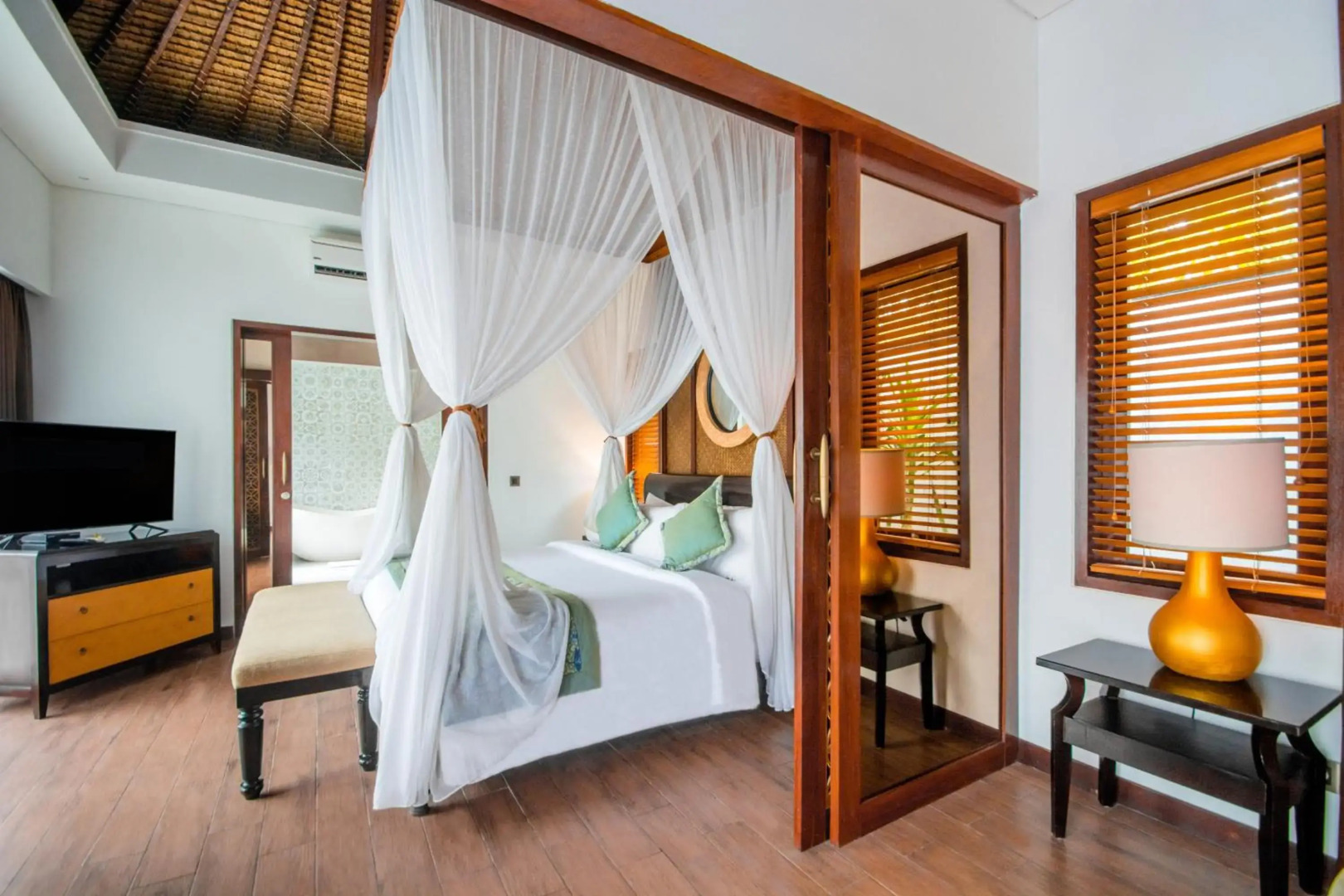 Lembongan Beach Club and Resort