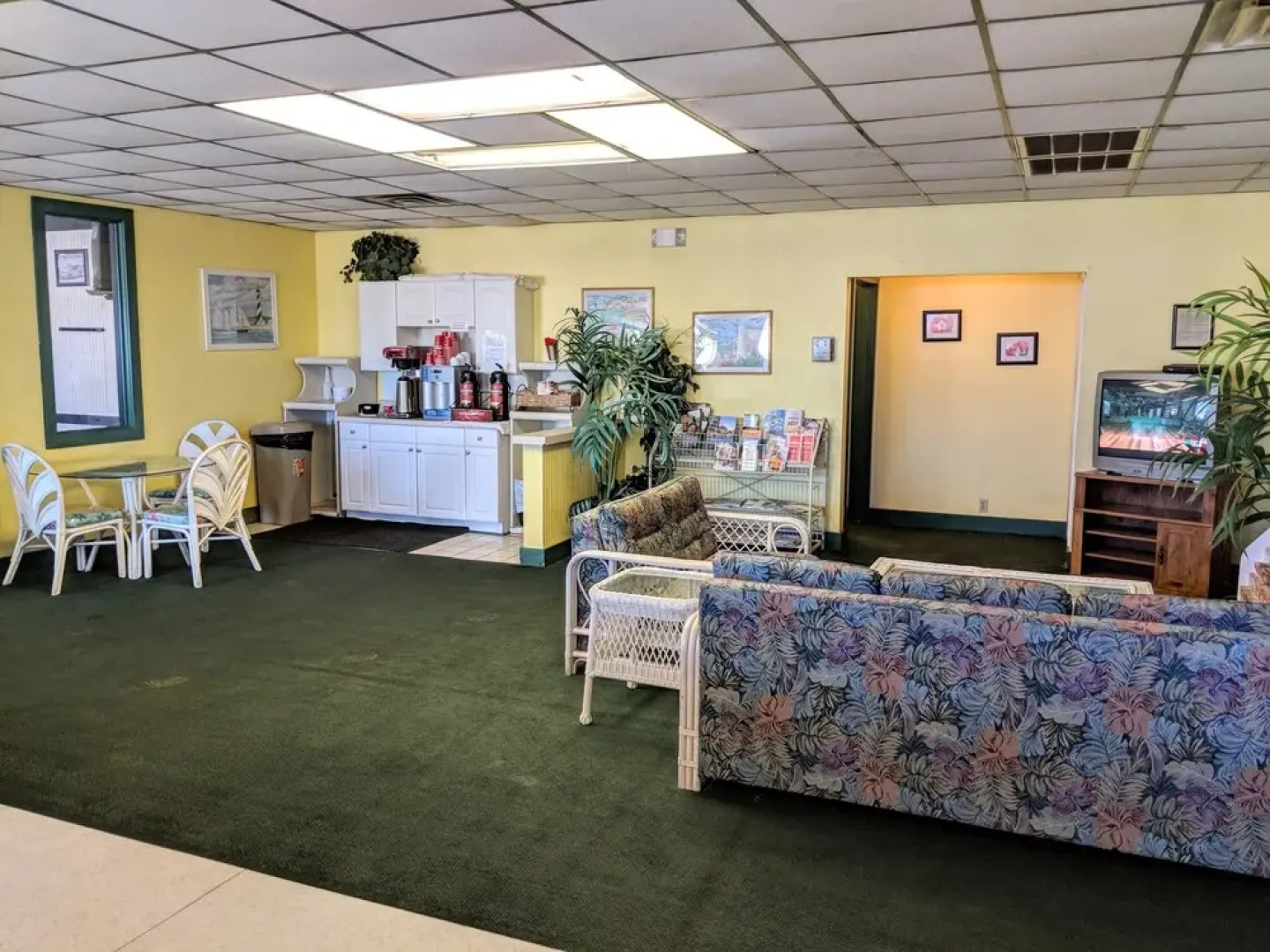 American Quality Lodge