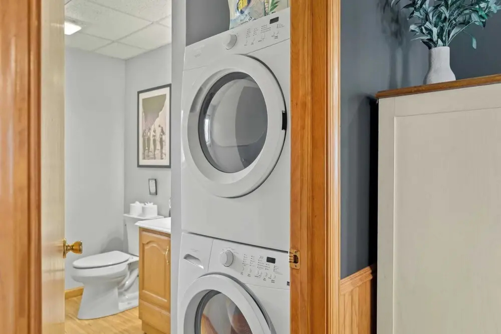 Lake View Chalet by Avantstay Lake Access + Deck