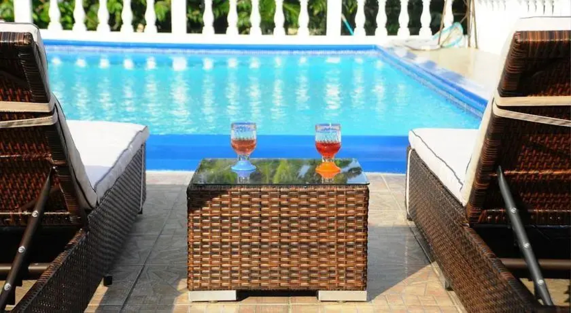 Villa Patiently Waiting