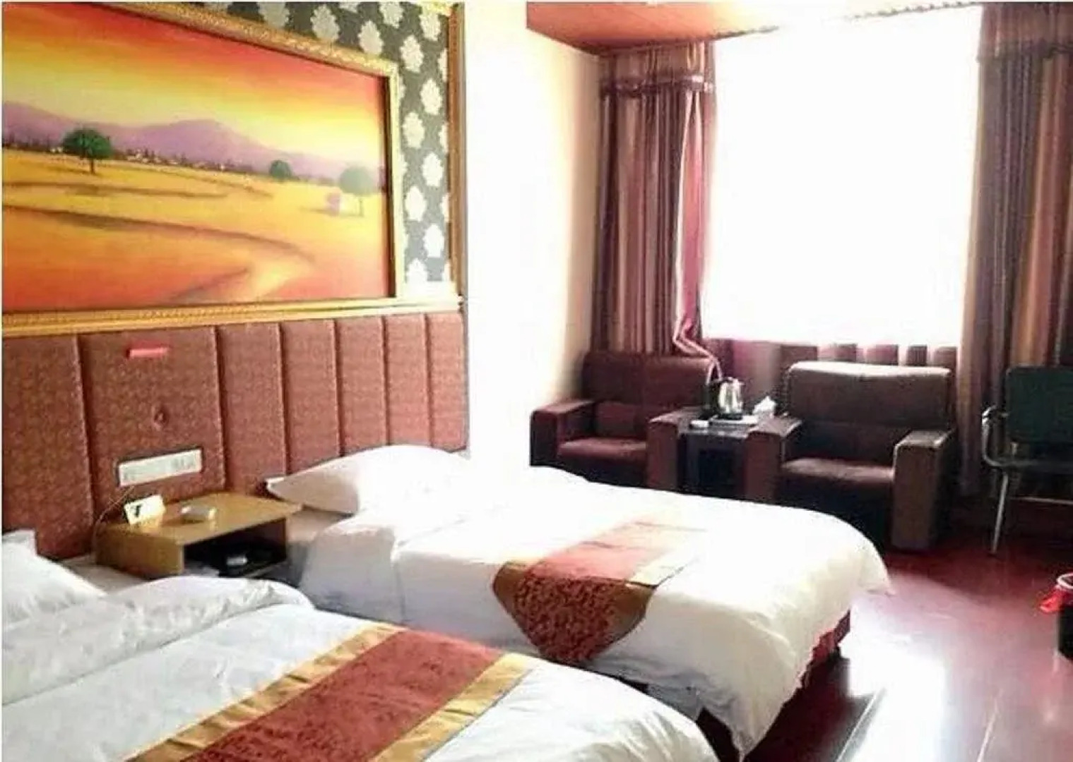 Penghai Business Inn