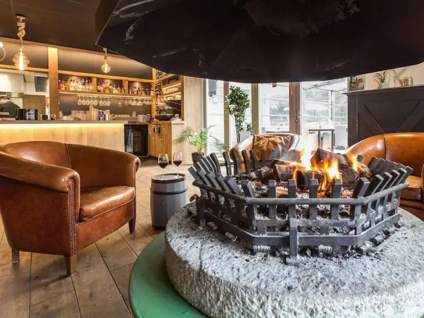 Beautiful House With Sandy Beach, Near Giethoorn