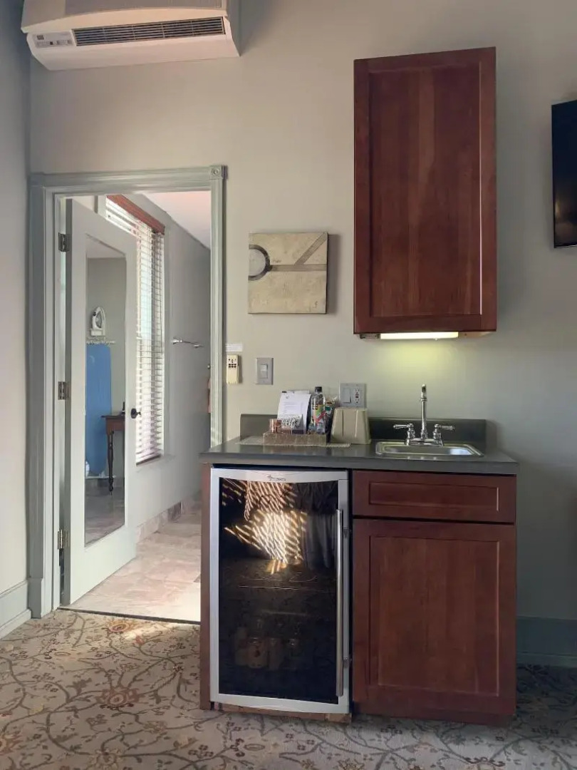 The Black Hawk Hotel