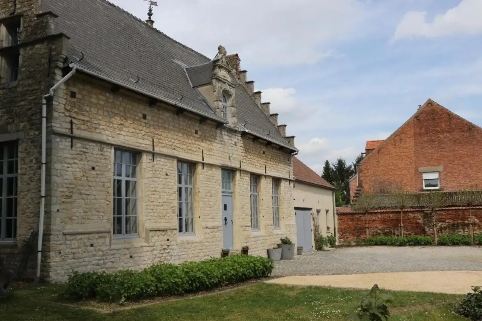 Van Hamme 1642 - 4 bed house