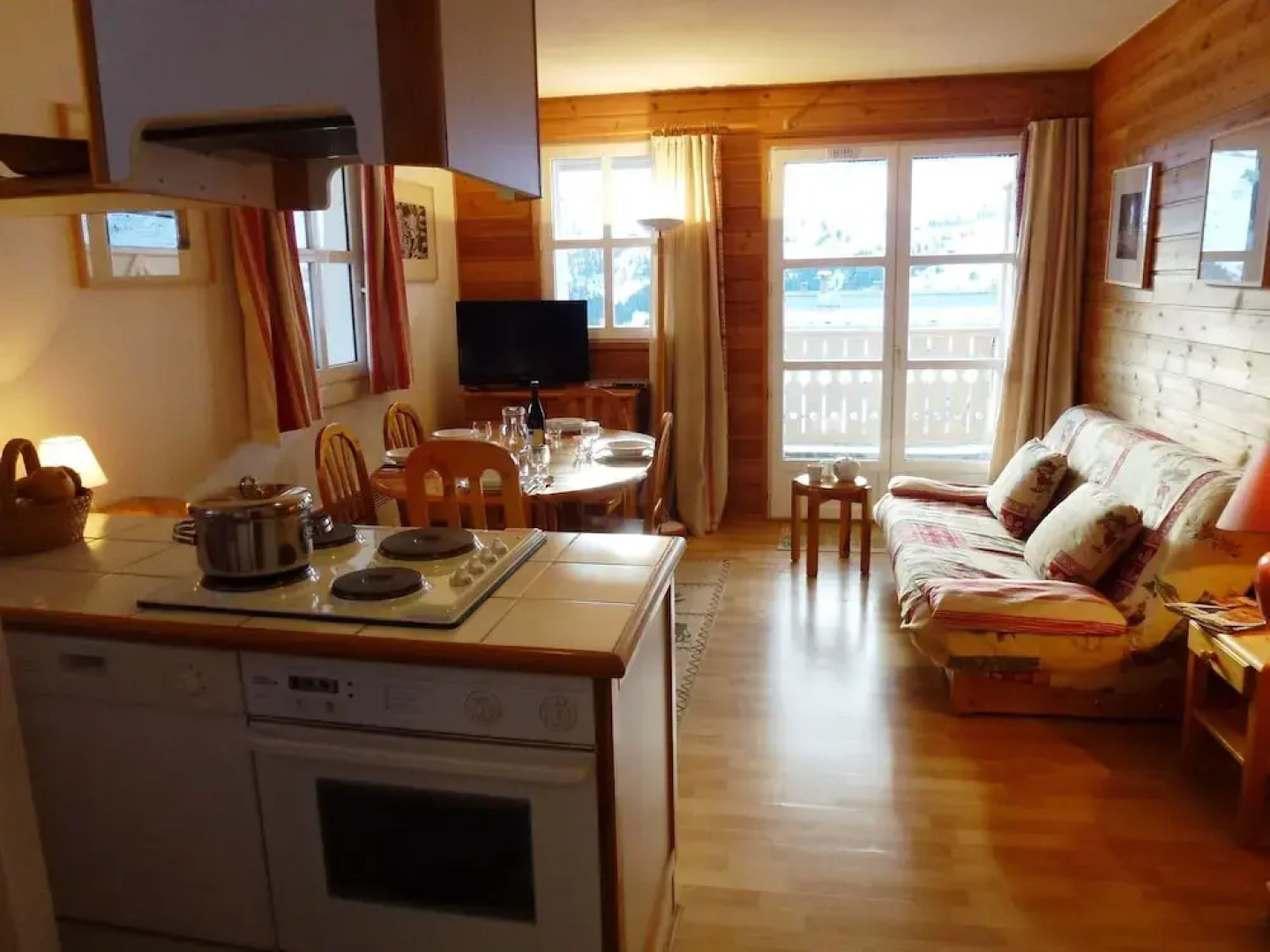 Large Apartment in Flaine With Swimming Pool