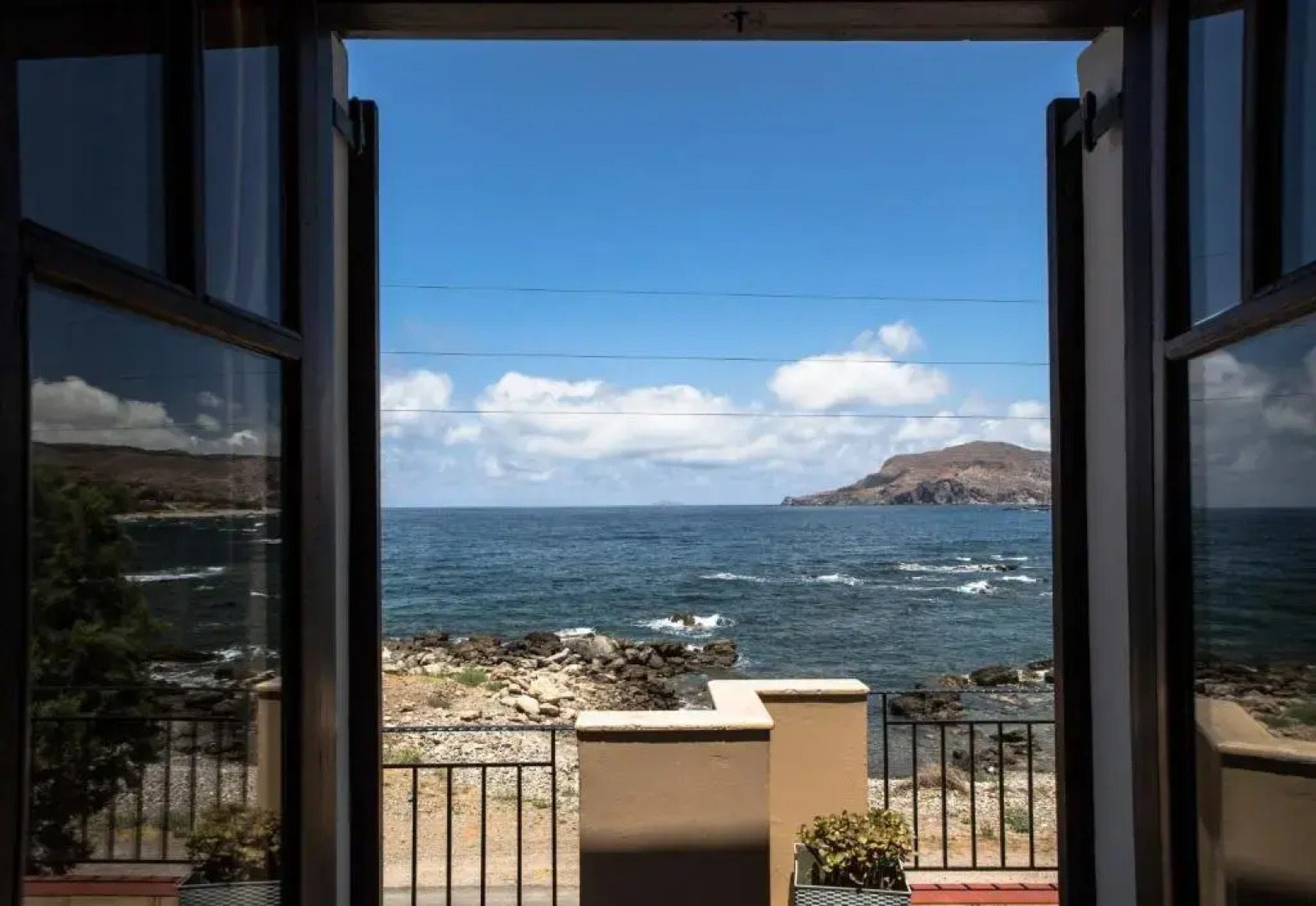 Pericles Beach Villa