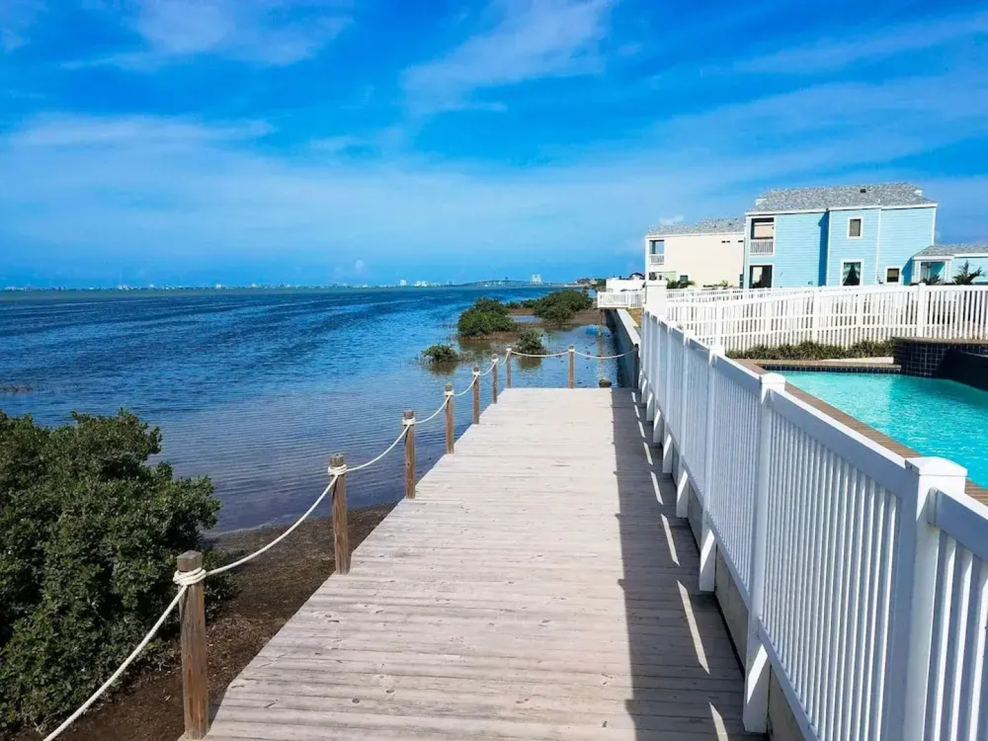 Stylish Las Joyas W/ Pool, Pier & Palapa 2 Bedroom Home