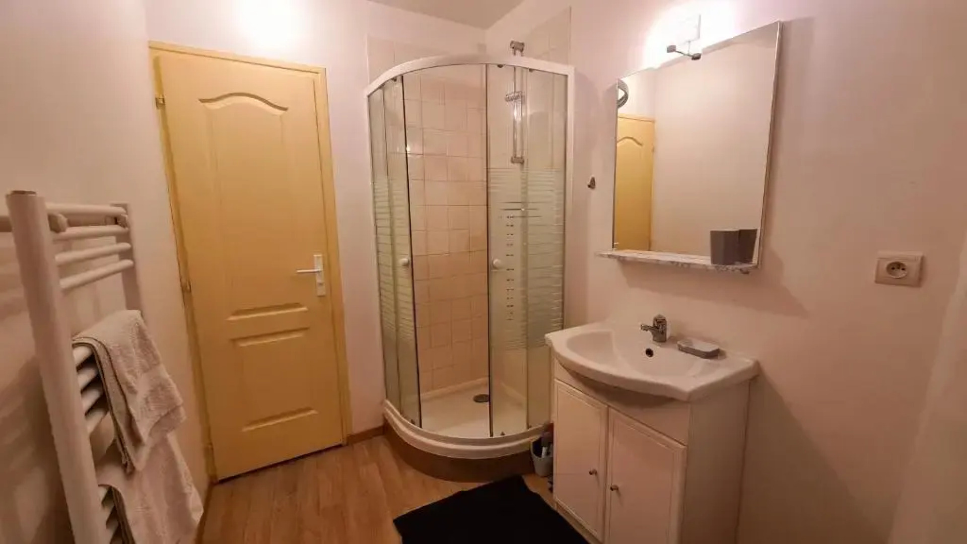 Le Studio Bis - Appartement meublé tout confort Centre Ville