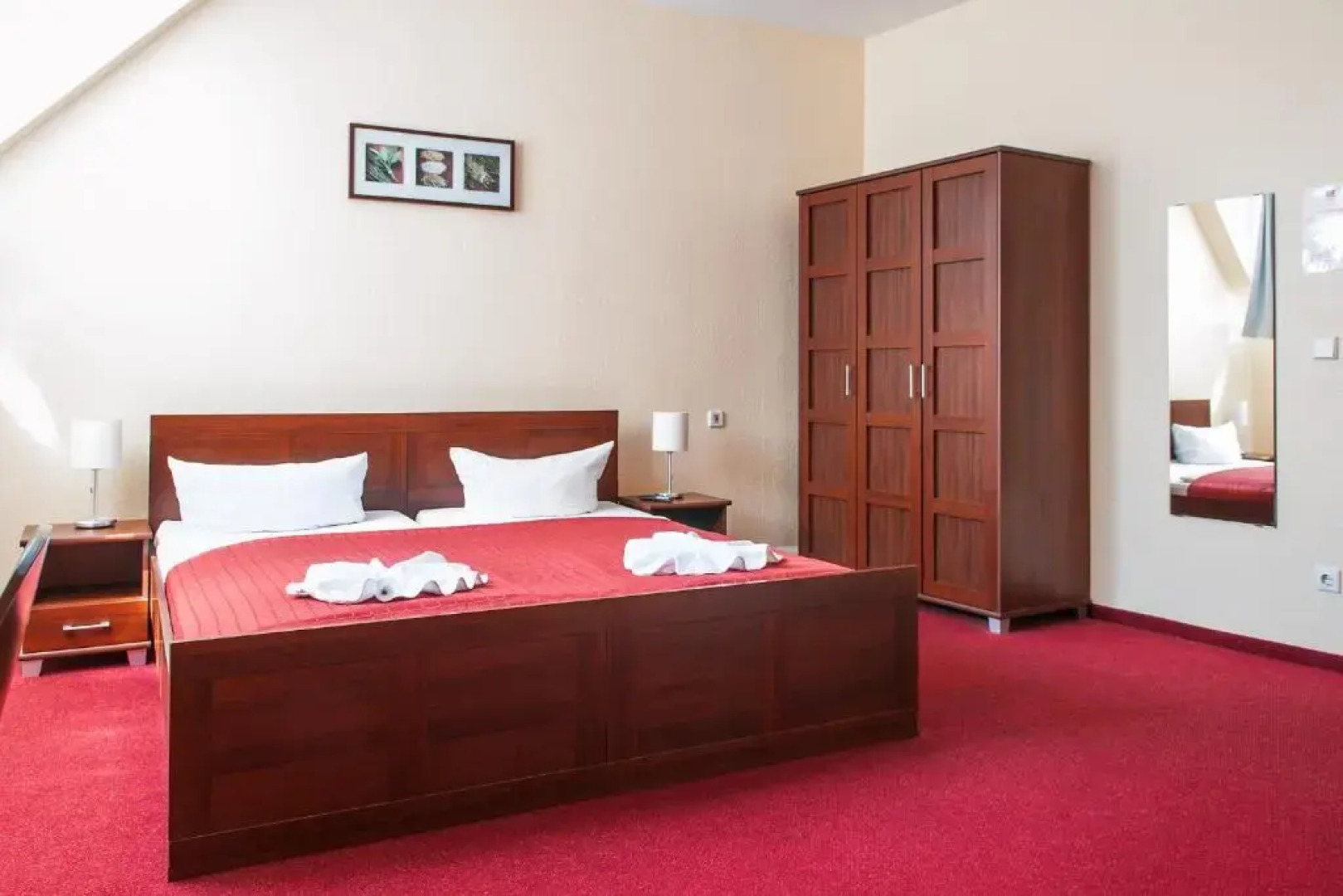 Mikon Eastgate Hotel