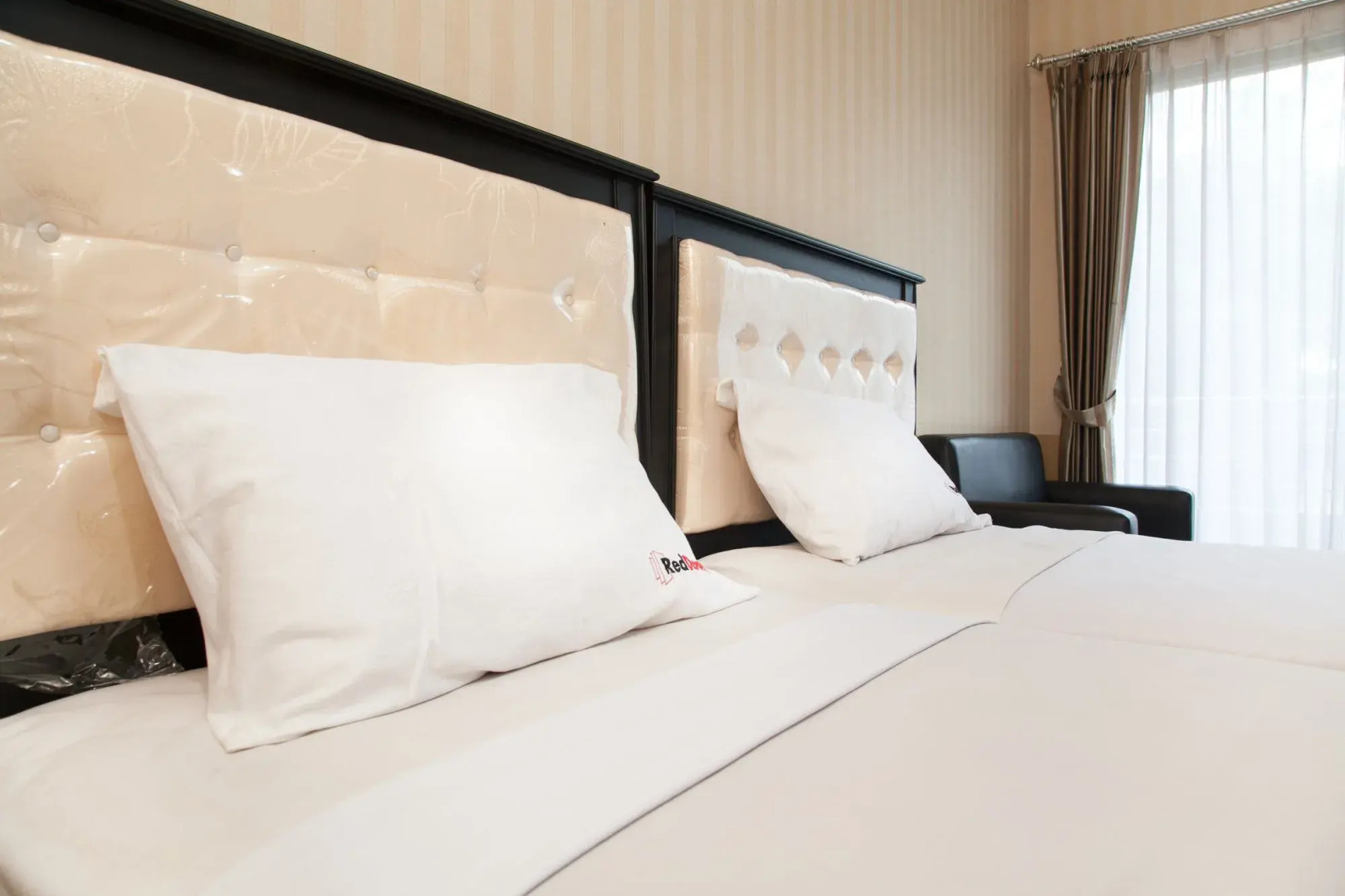 RedDoorz near Juanda International Airport