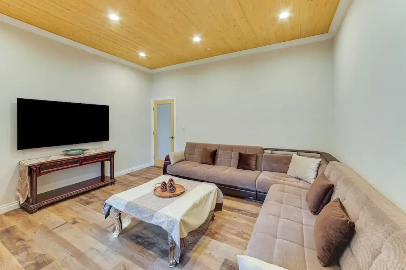 Cozy Pine Mountain Club Cabin w/ Large Deck