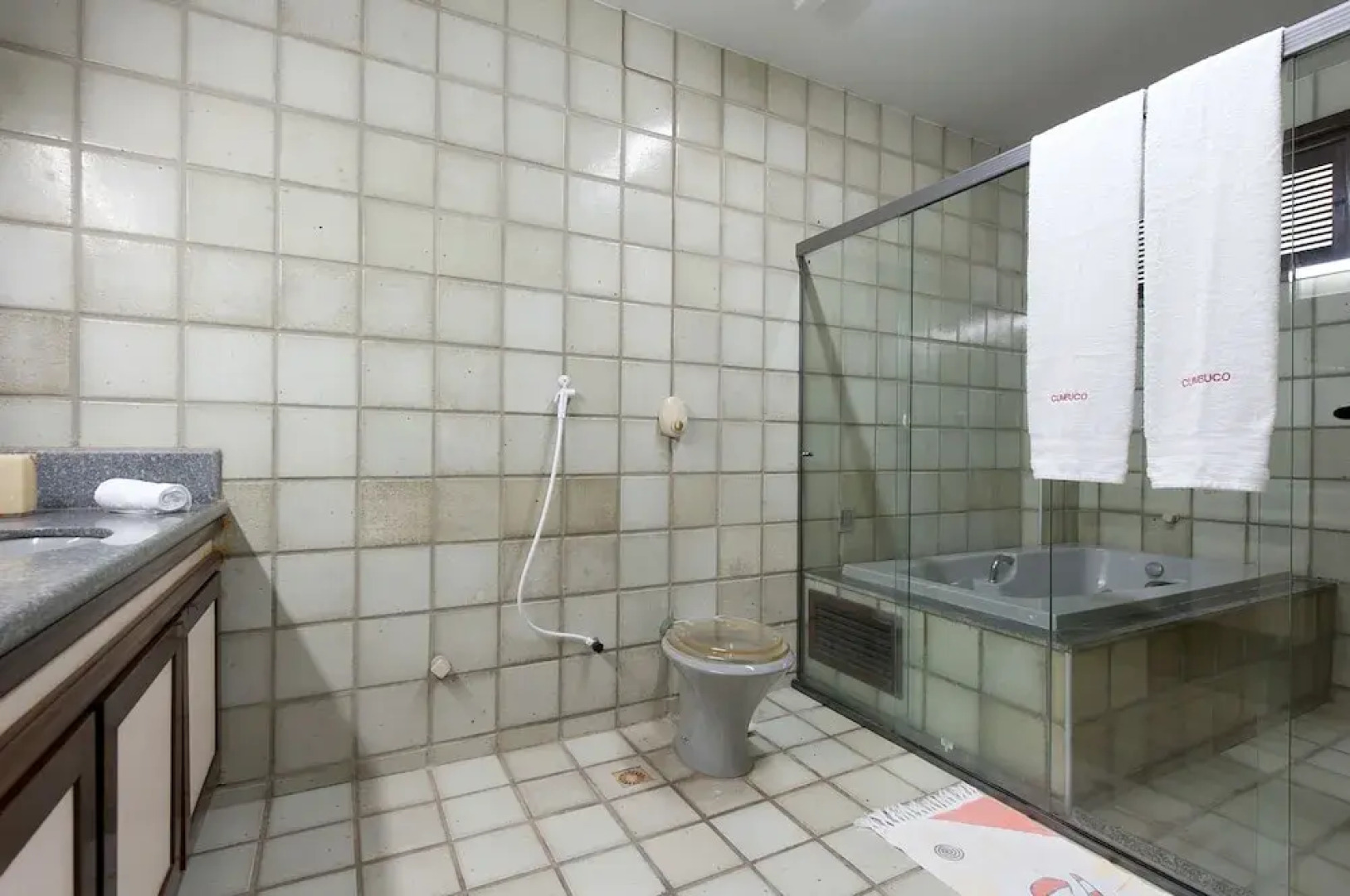 Casa com excelente localização no centro de Cumbuco