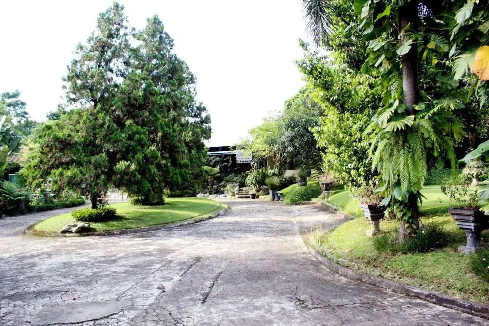 ZEN Rooms K. H. Moh Toha Ciawi