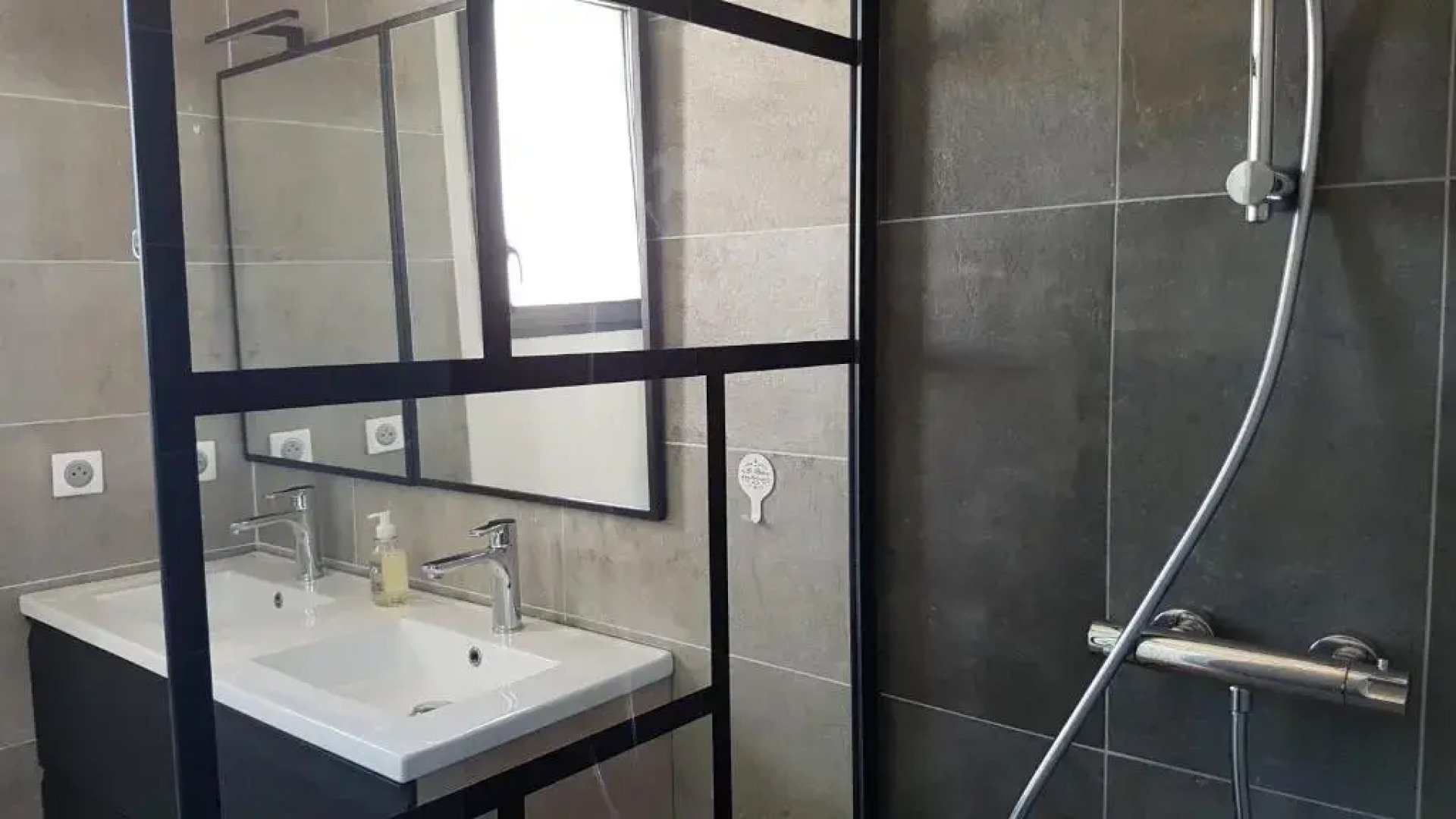 L’Abrico’Thym (Adults Only)