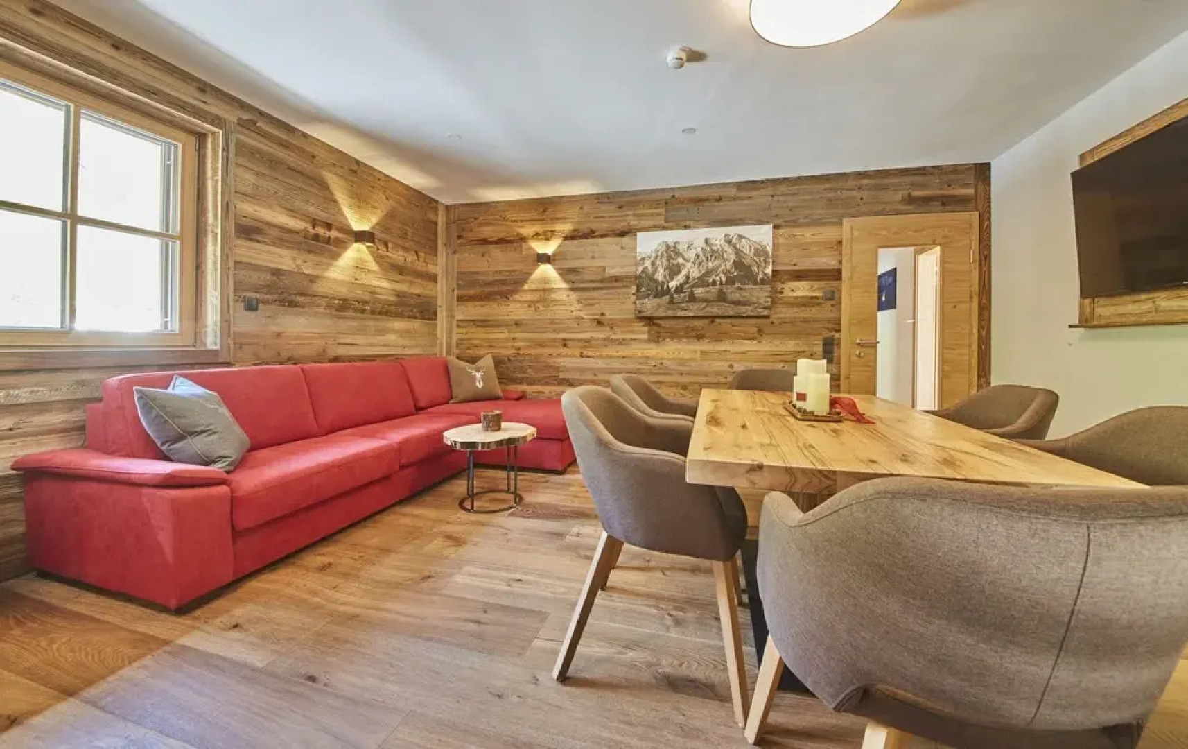 The Peak - Premium Apartments