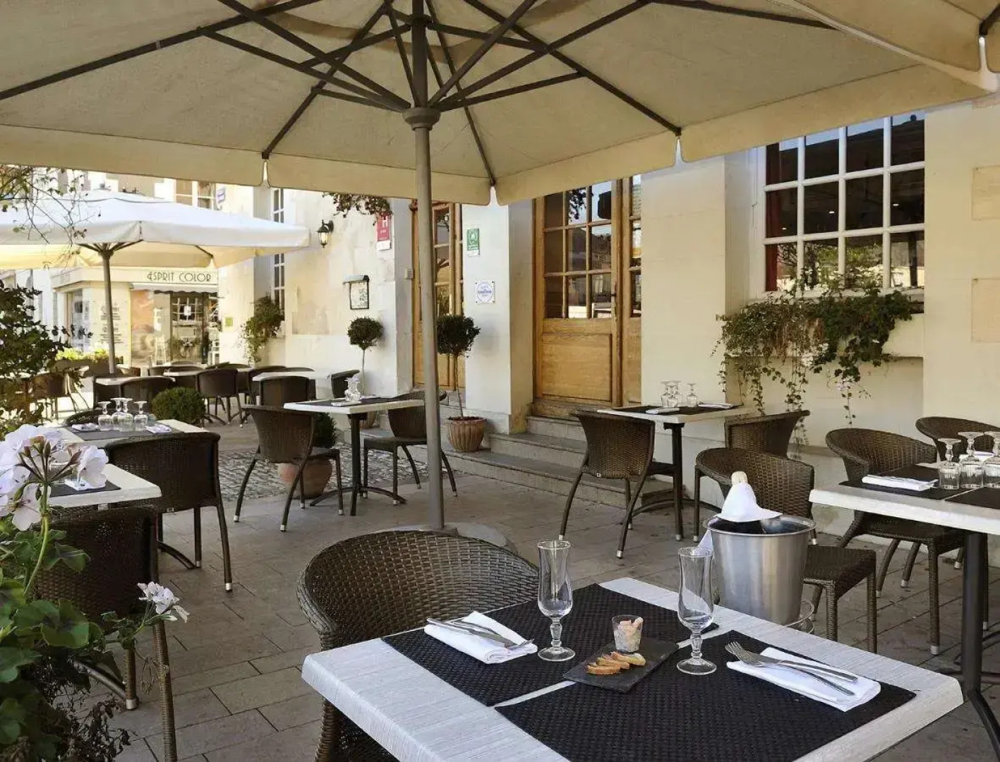 Le Puits Doré – Hôtel Restaurant Logis