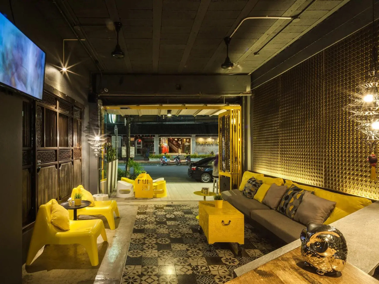 Fulfill Phuket Hostel