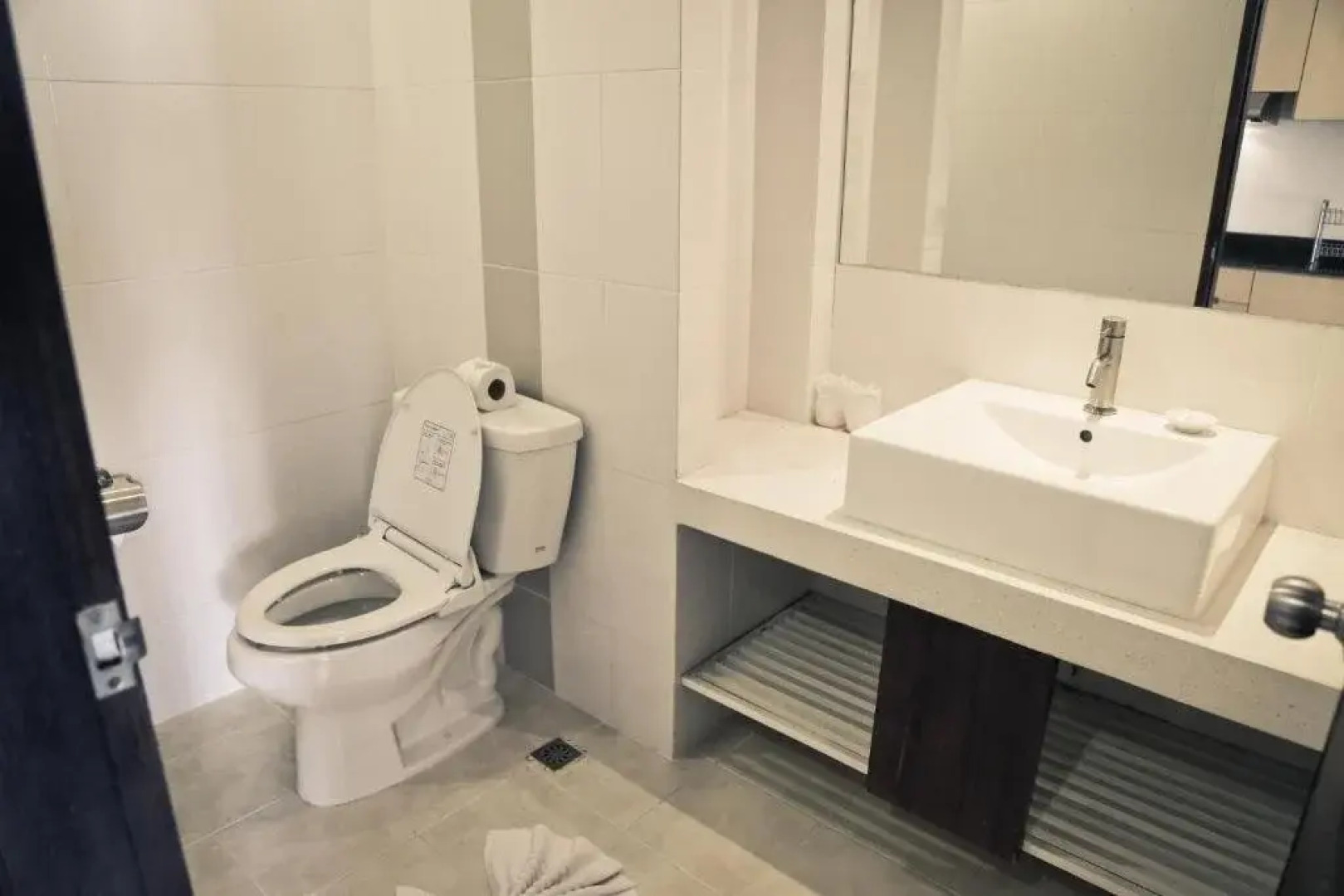 Karabuning Resort and Residence