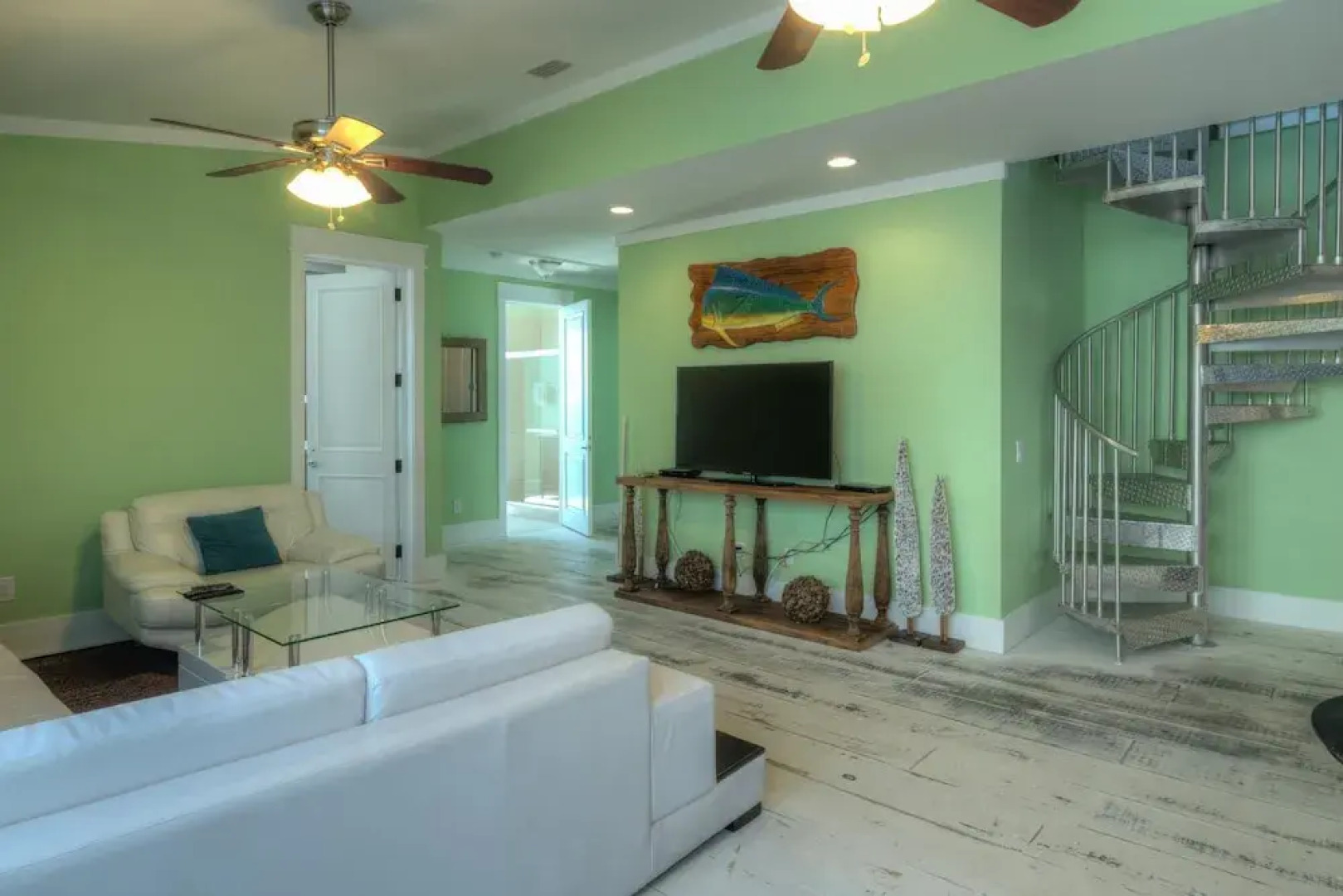 Making Waves - New Low Rates For August 10 - September 3rd!!!