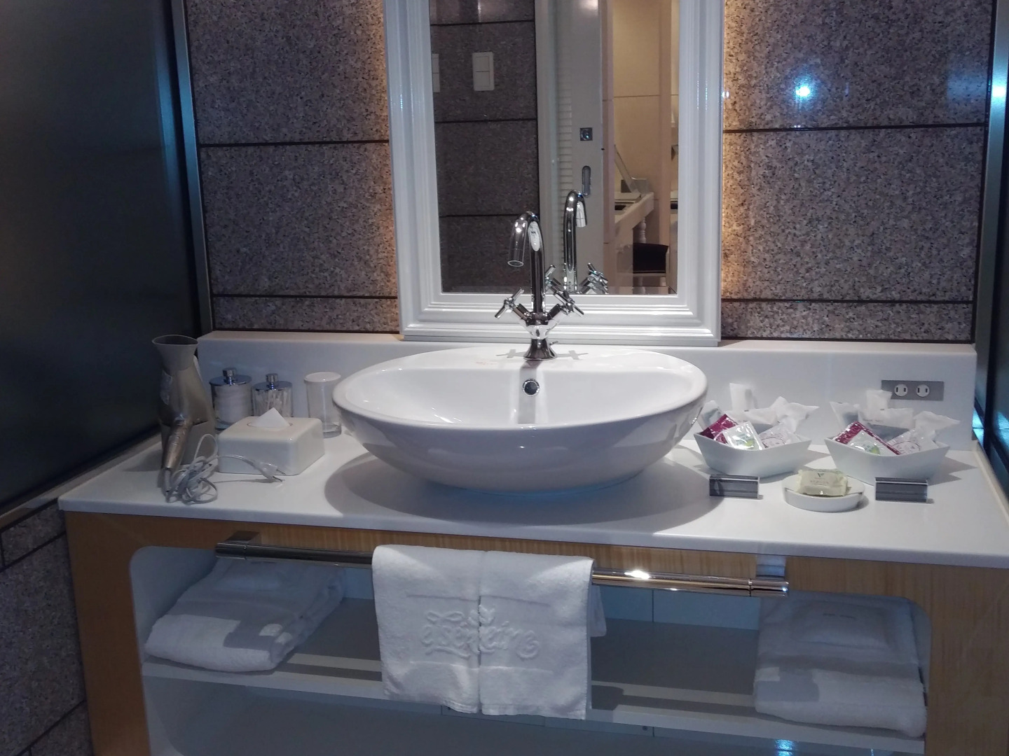 Hotel Elsereine Osaka