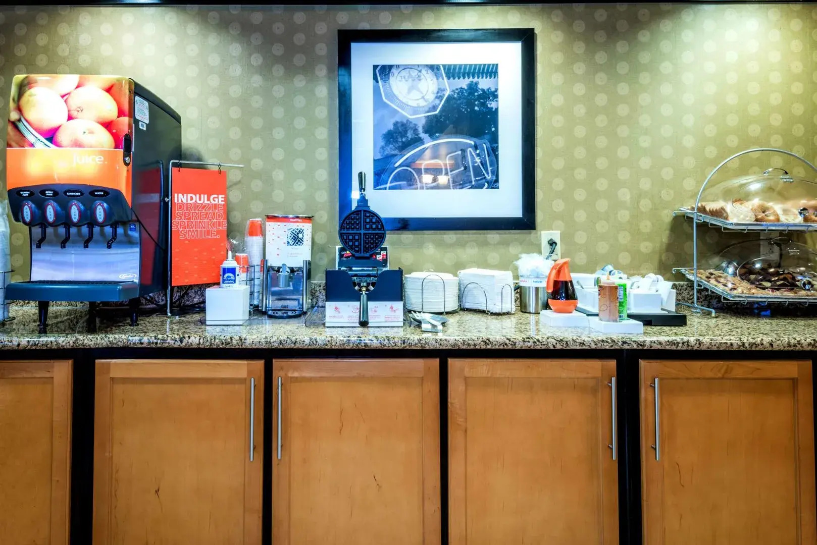 Hampton Inn & Suites Montgomery-Downtown