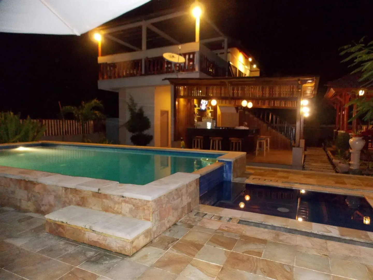 Tropical Hideaways Resort