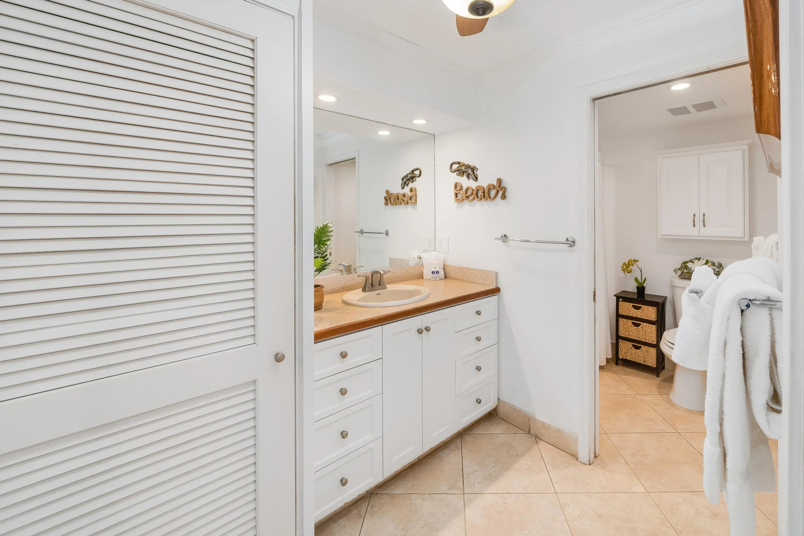 Eldorado K103 in Lahaina