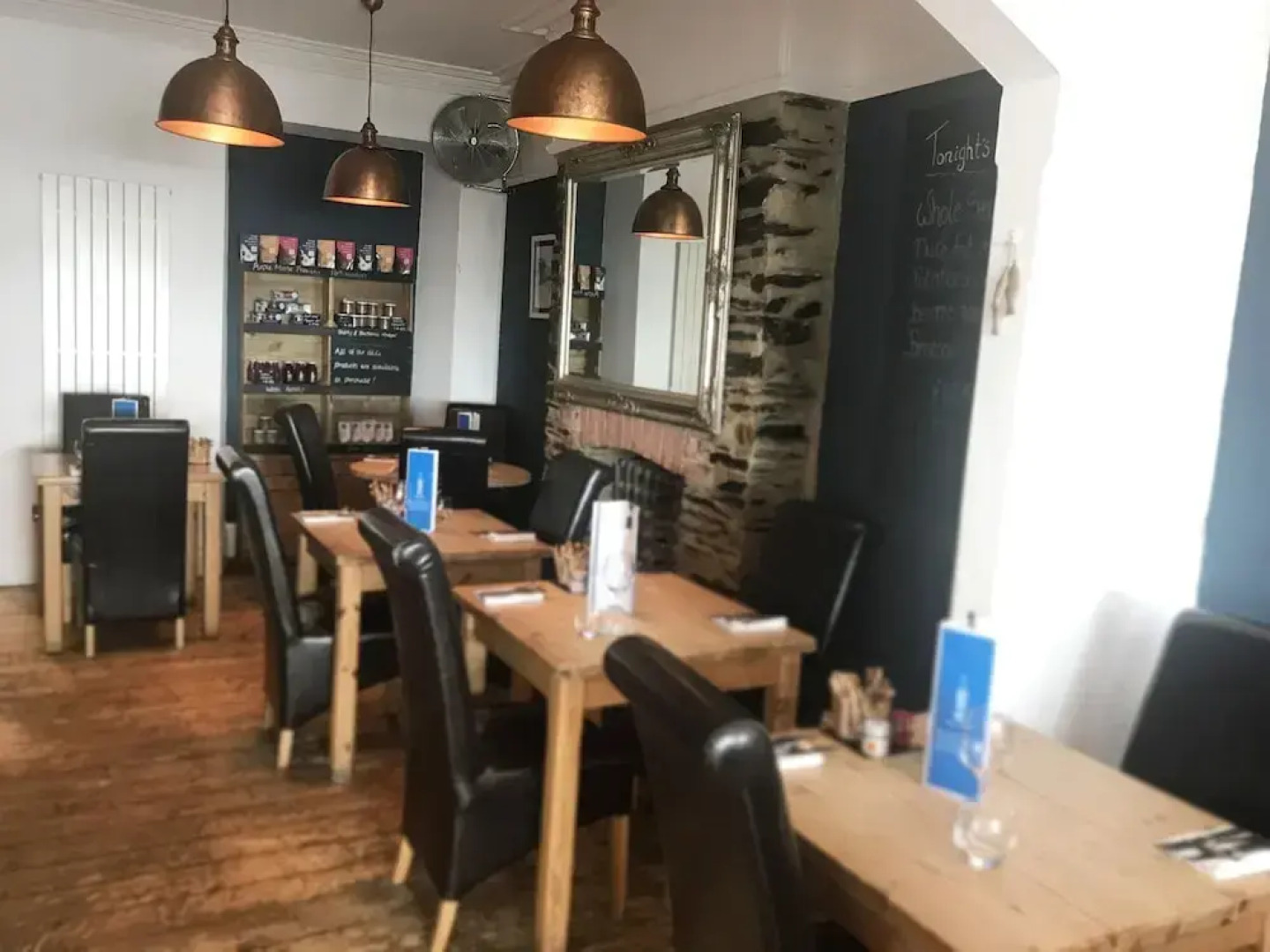 Seabreeze Restaurant With Rooms