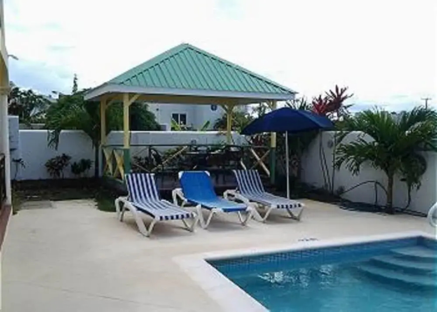 Barbados Sungold House Hibiscus - Three Bedroom Home