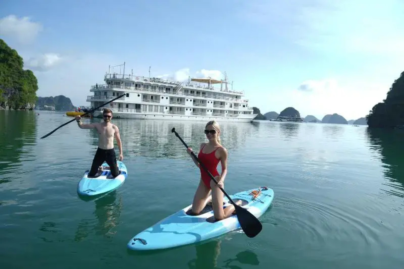 Paradise Grand Cruise Lan Ha Bay