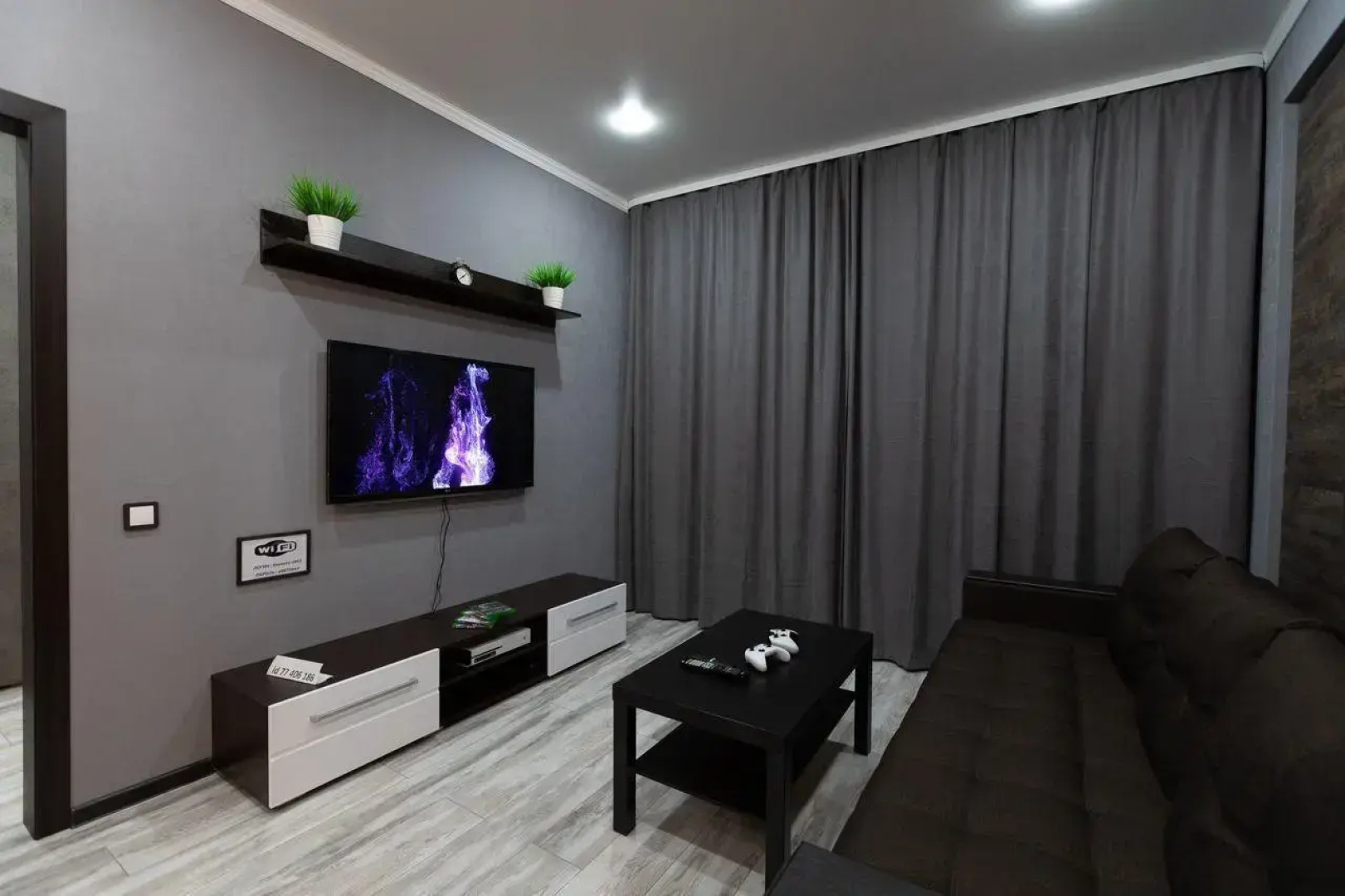 Апартаменты на улице Бредова