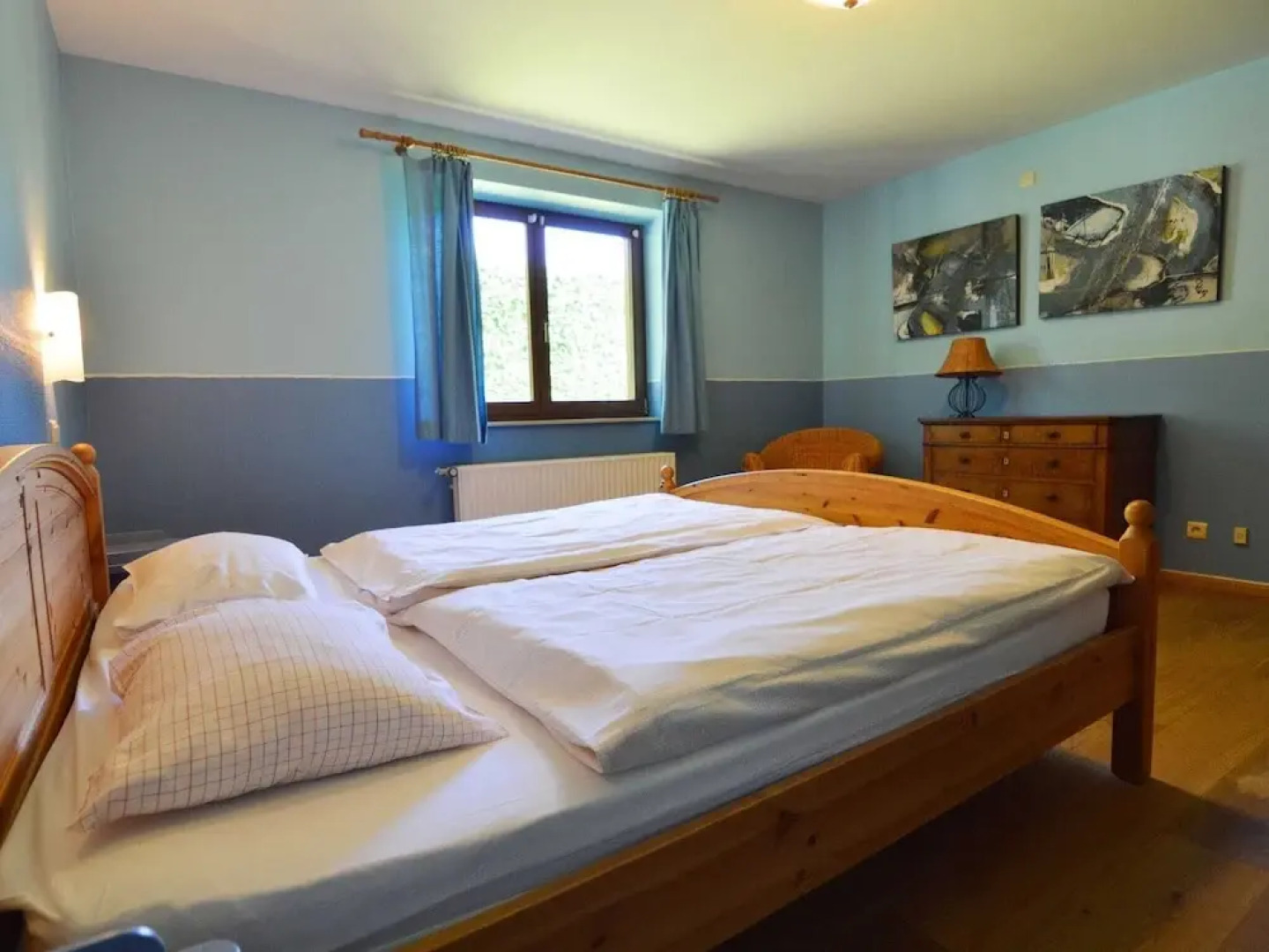 Charming Holiday Home in Robertville with Steambath