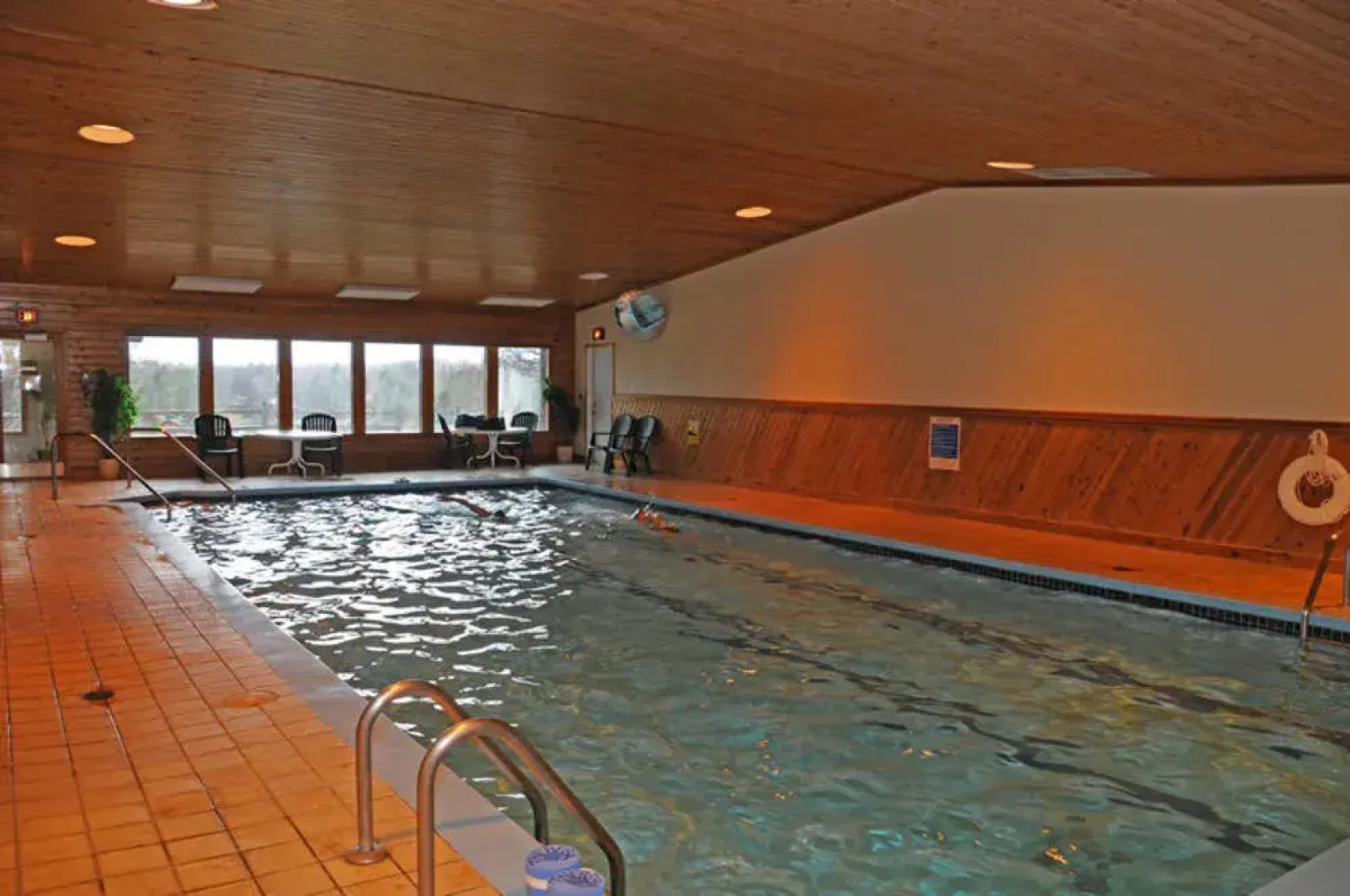 Lake Forest Resort & Club