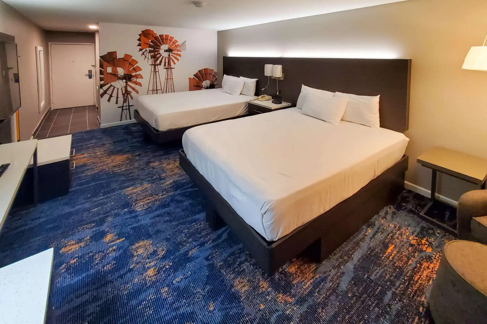 Clarion Pointe Marshall