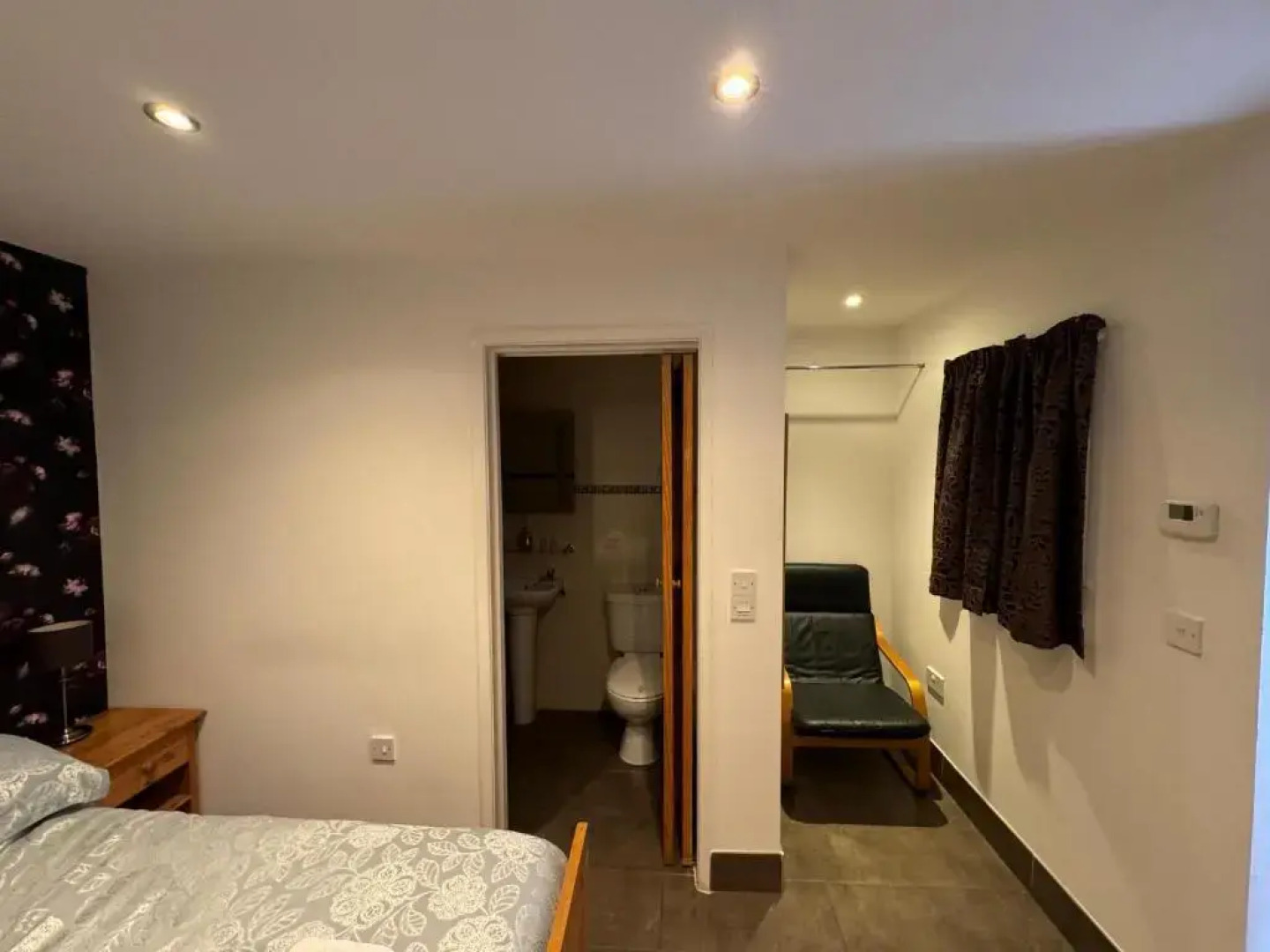 Horse And Groom (Adults Only)