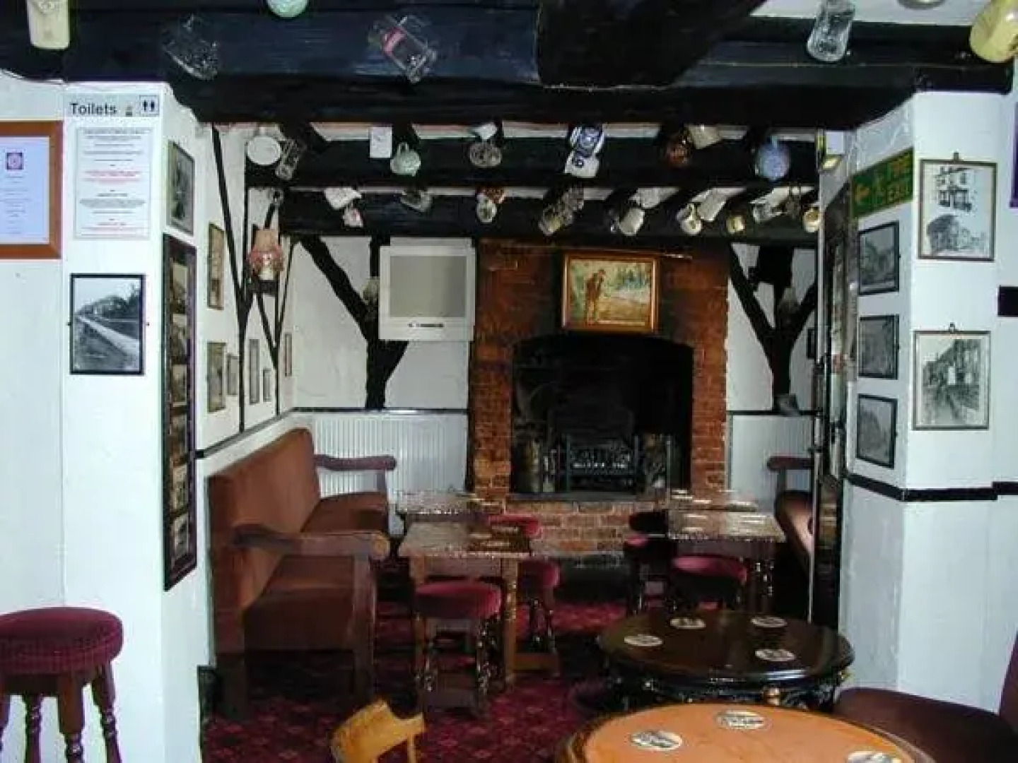 Woodcolliers Arms