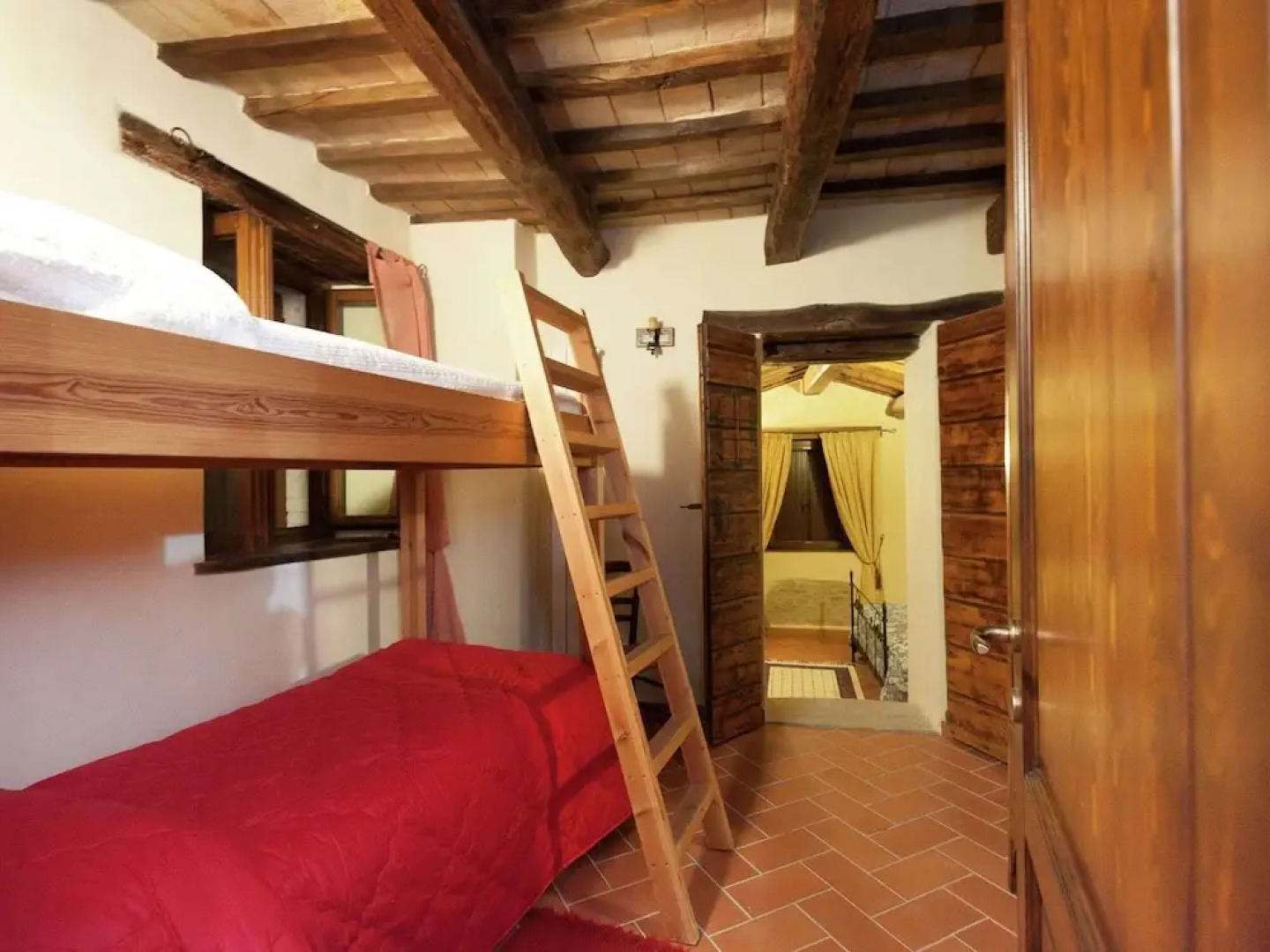 Farmhouse in Marche With Pool and Views