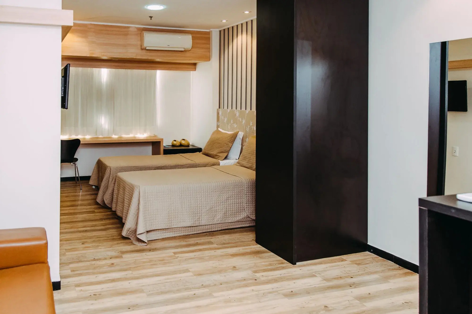 Arrey Executive Hotel