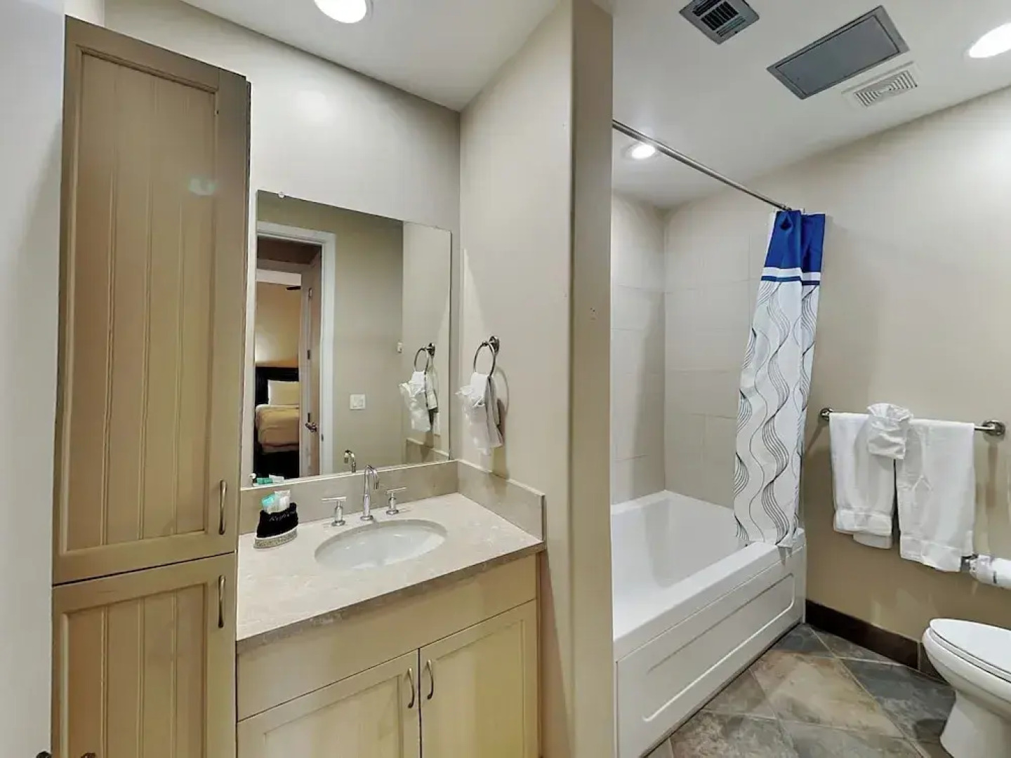 Diamond Beach 513 - Precious Memories