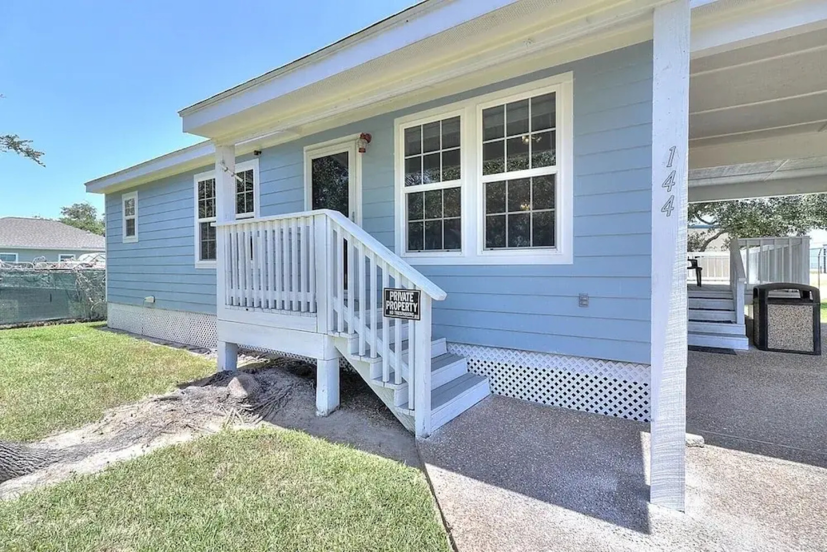 Seashell Memories 2 Bedroom Home by RedAwning